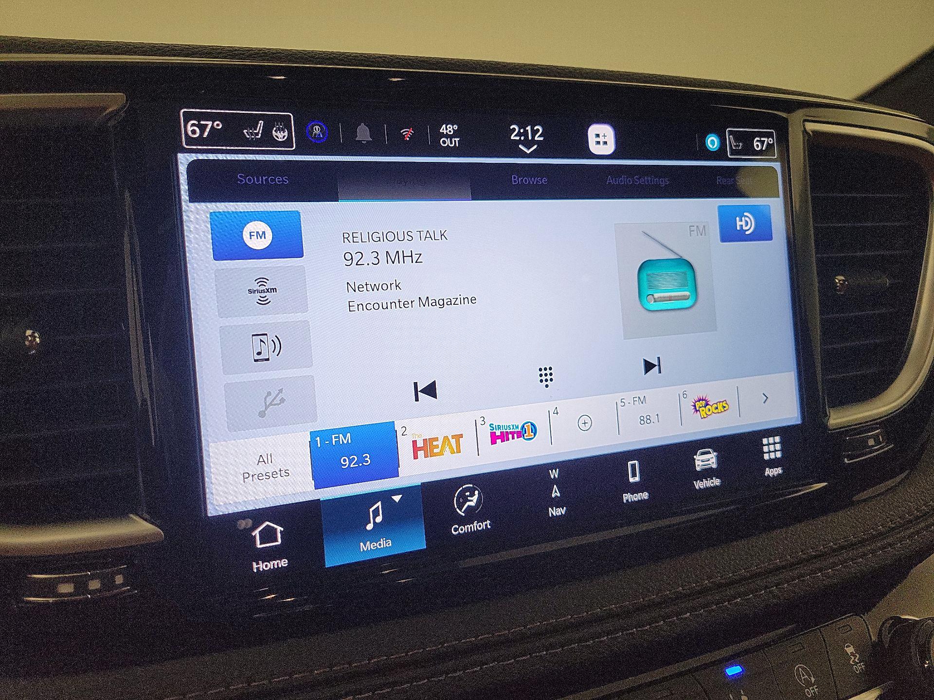 Thumbnail: 2025 Chrysler Pacifica - 16