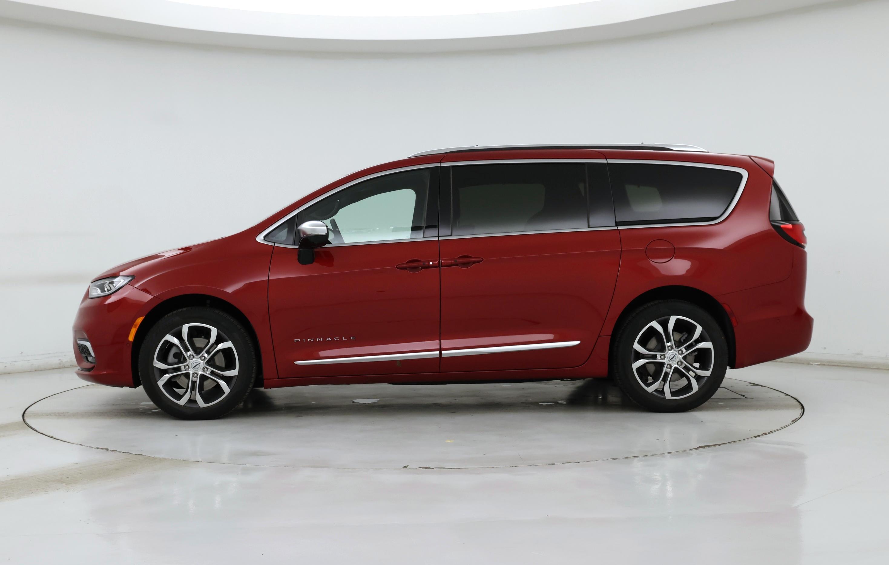 Thumbnail: 2025 Chrysler Pacifica - 3