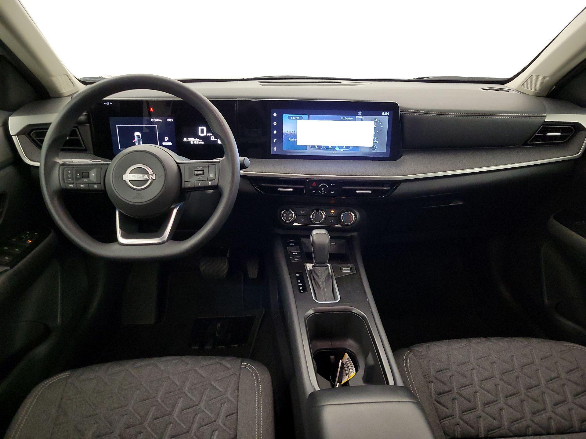 Thumbnail: 2025 Nissan Kicks - 9