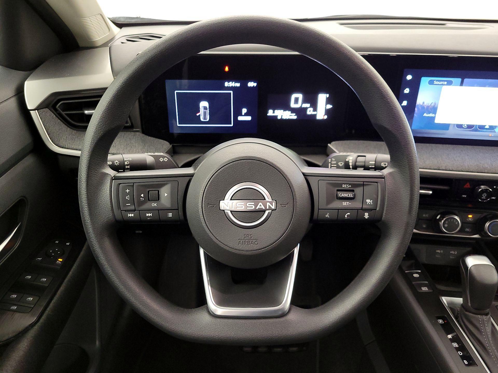 Thumbnail: 2025 Nissan Kicks - 10