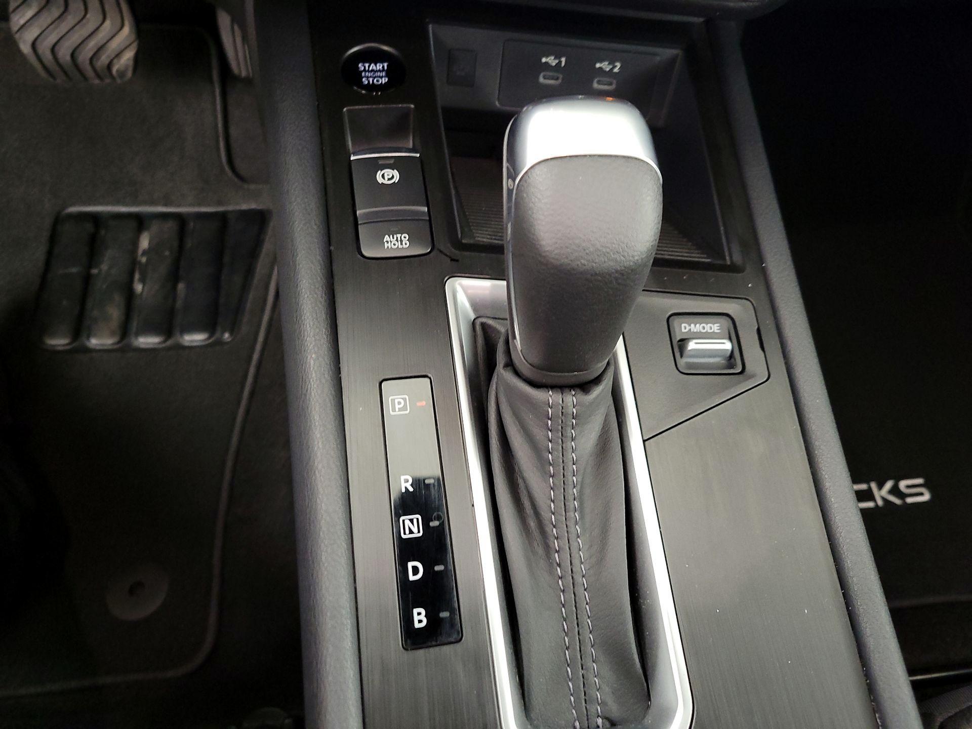 Thumbnail: 2025 Nissan Kicks - 17