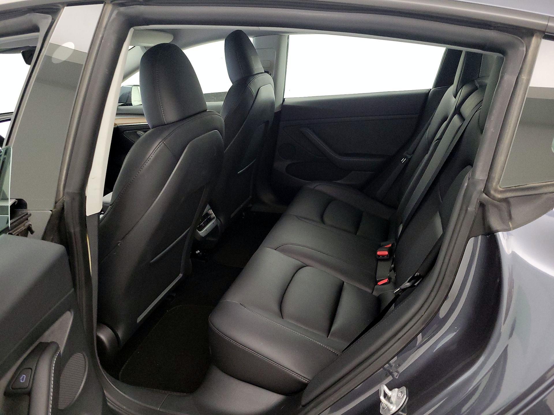 Thumbnail: 2023 Tesla Model 3 - 19