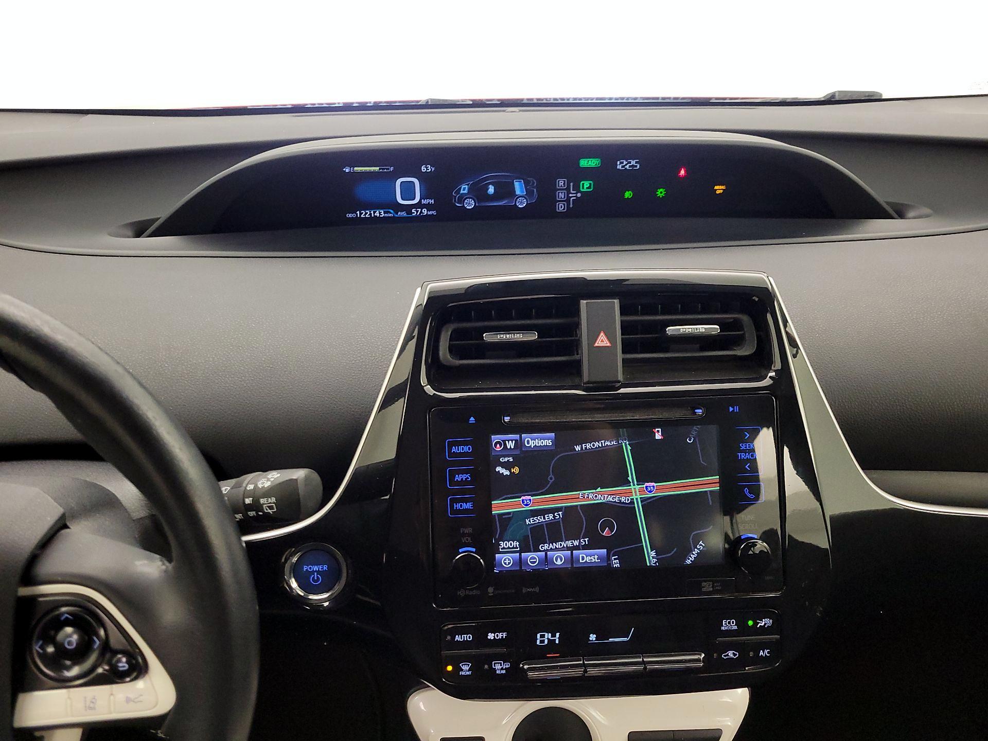 Thumbnail: 2016 Toyota Prius - 10