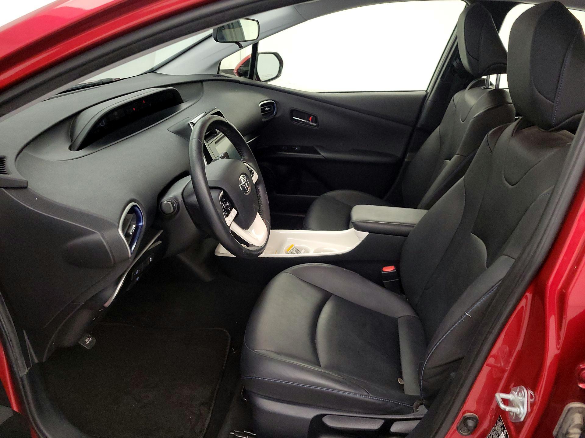 Thumbnail: 2016 Toyota Prius - 11