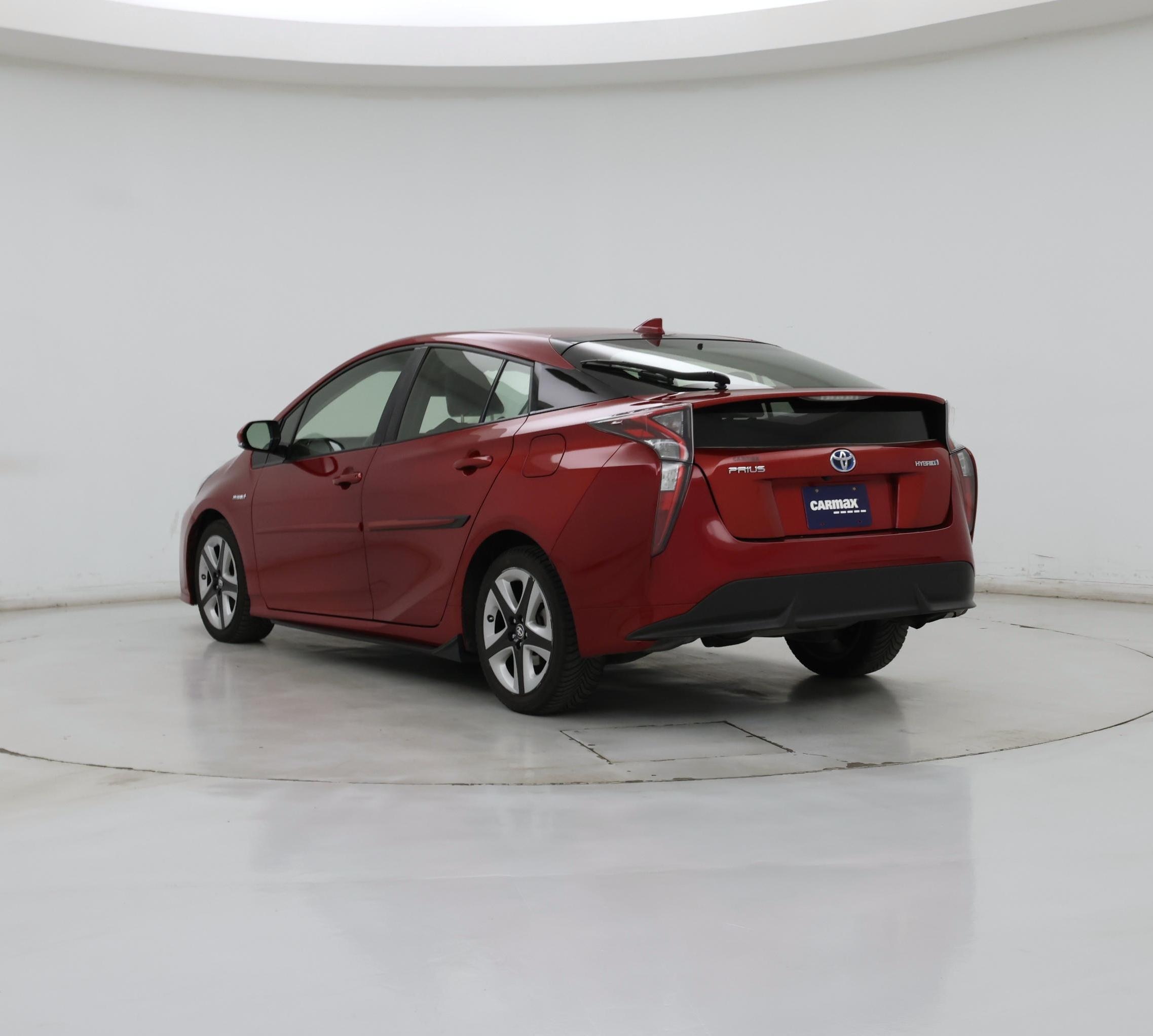 Thumbnail: 2016 Toyota Prius - 2