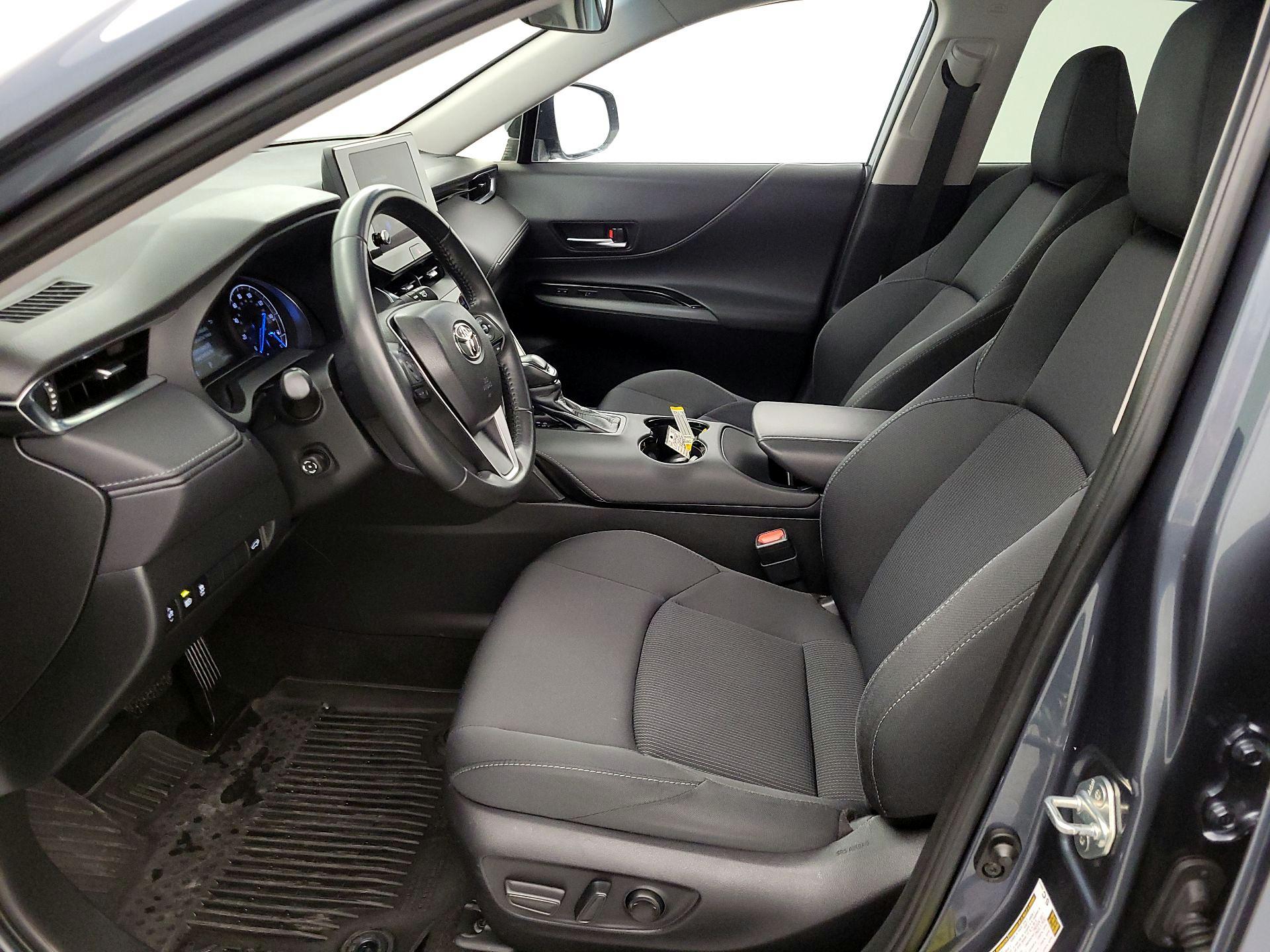 Thumbnail: 2024 Toyota Venza - 11