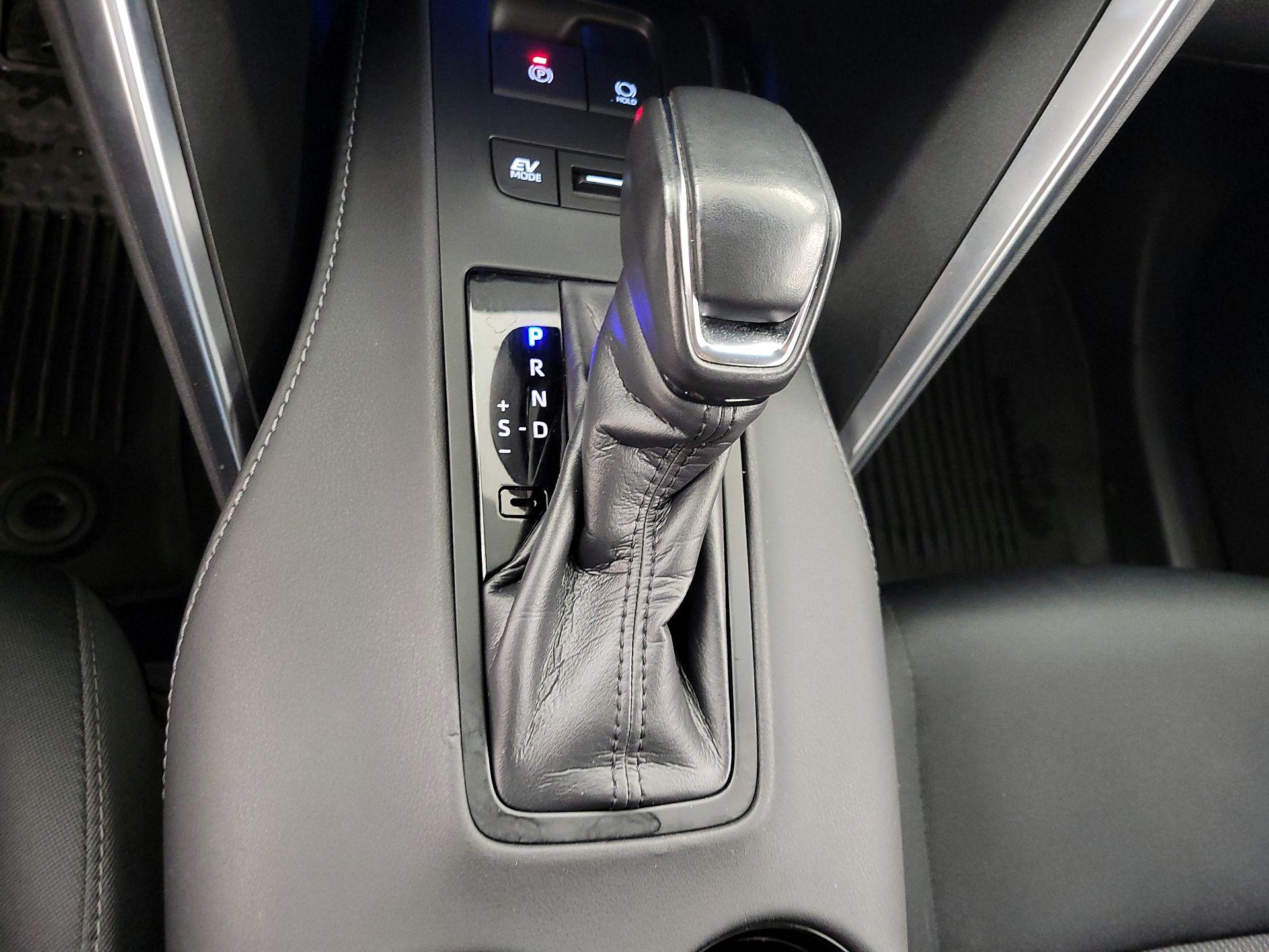 Thumbnail: 2024 Toyota Venza - 17