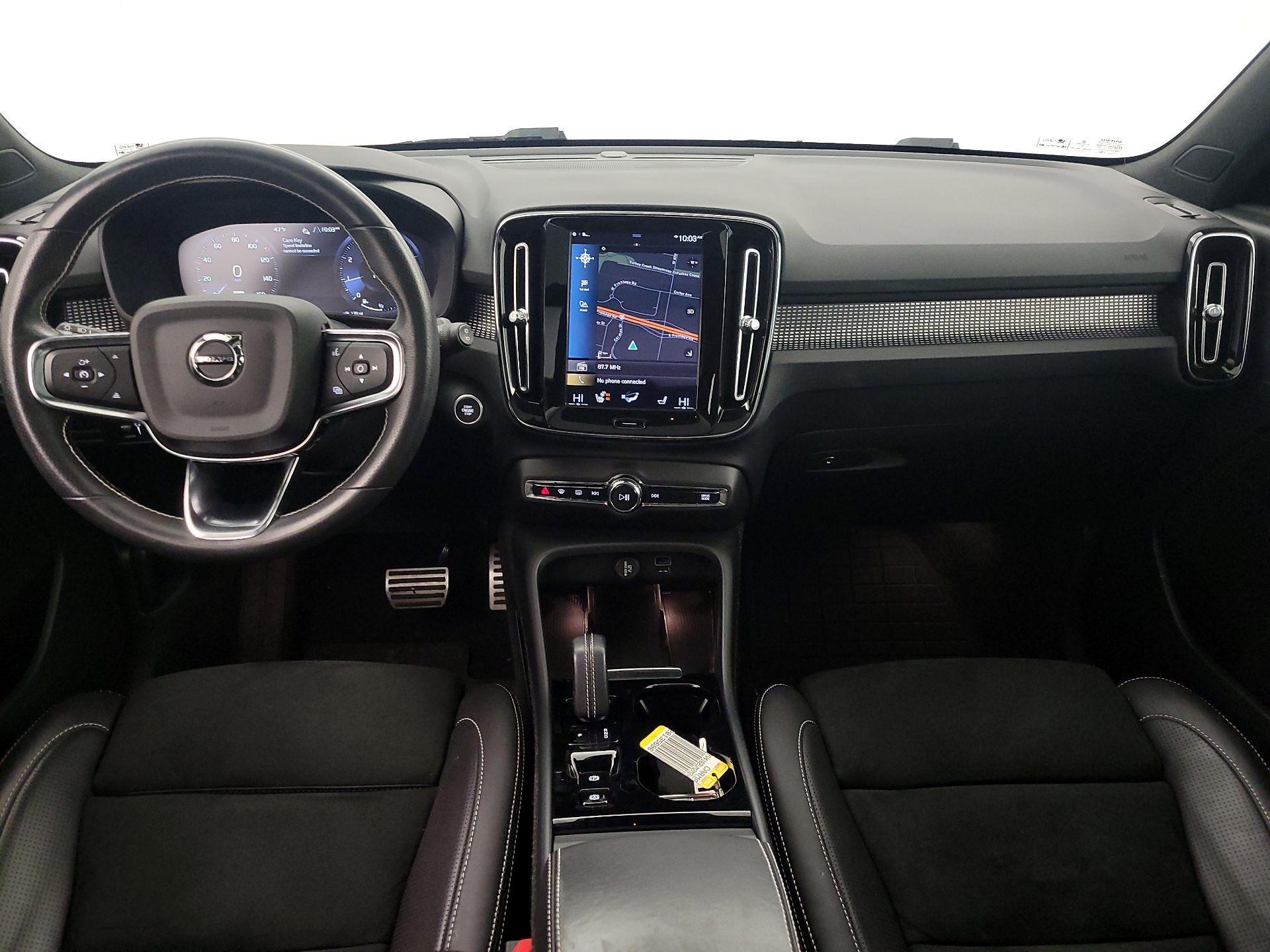 Thumbnail: 2021 Volvo XC40 - 9