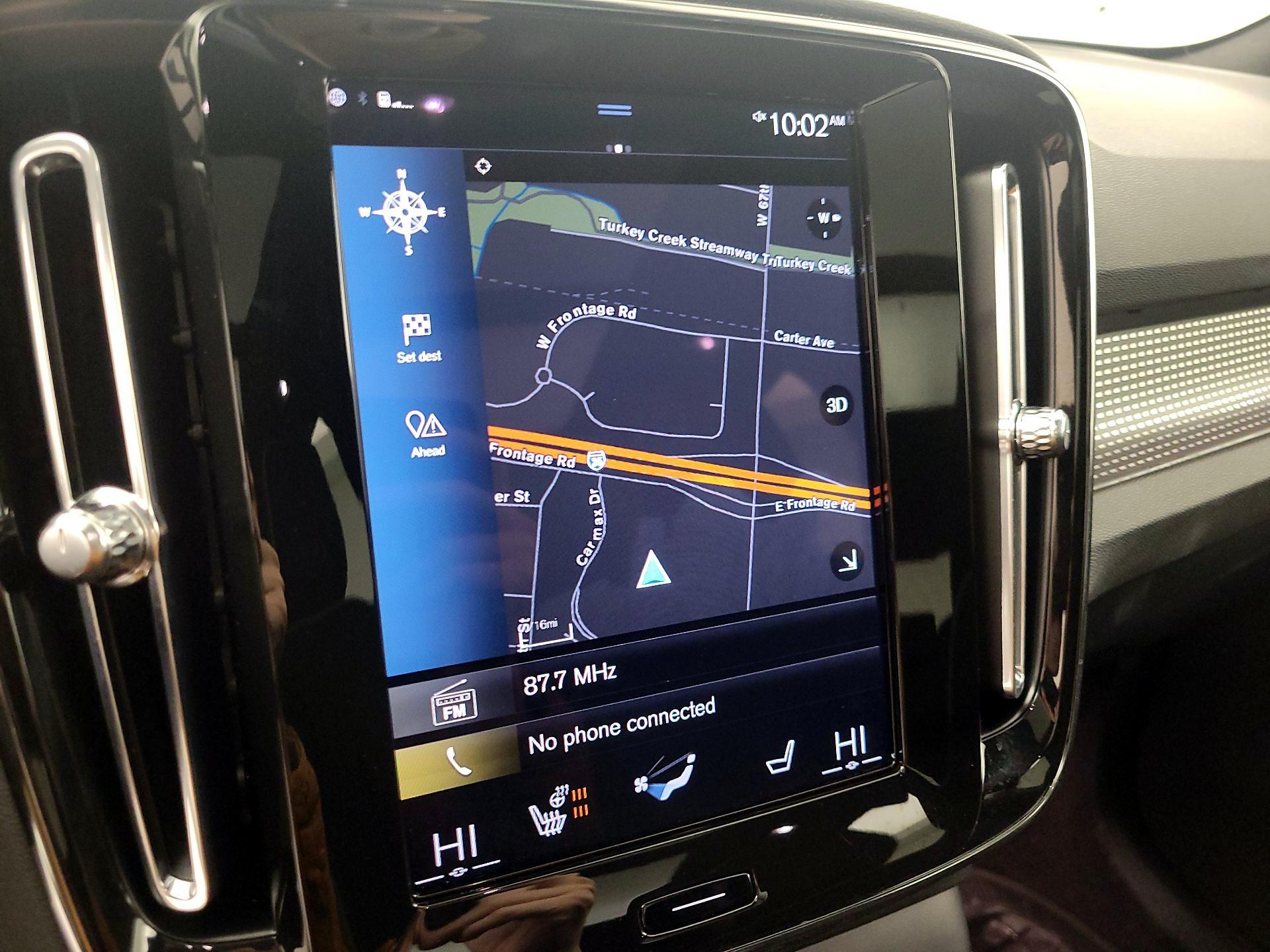 Thumbnail: 2021 Volvo XC40 - 14