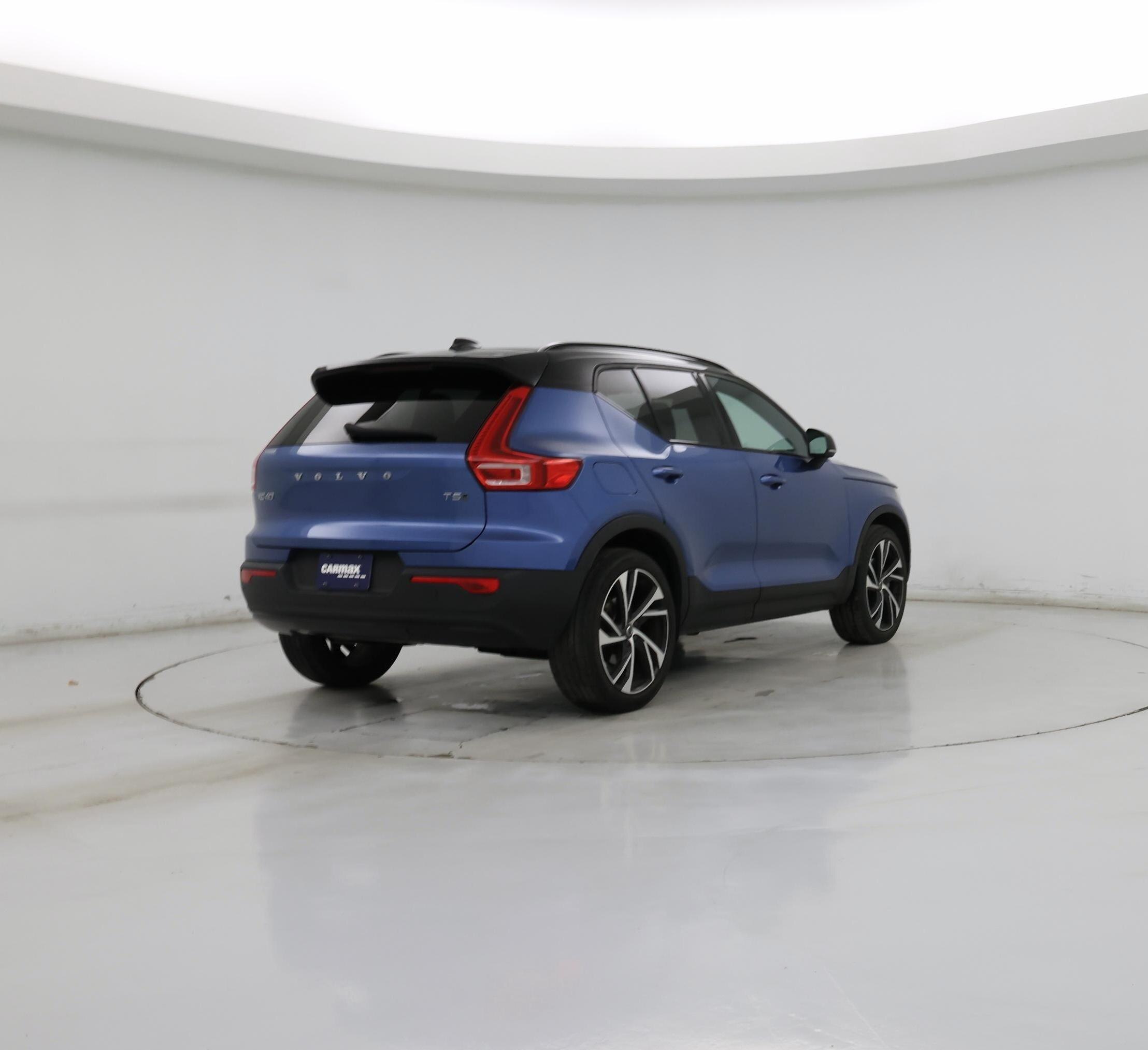 Thumbnail: 2021 Volvo XC40 - 8