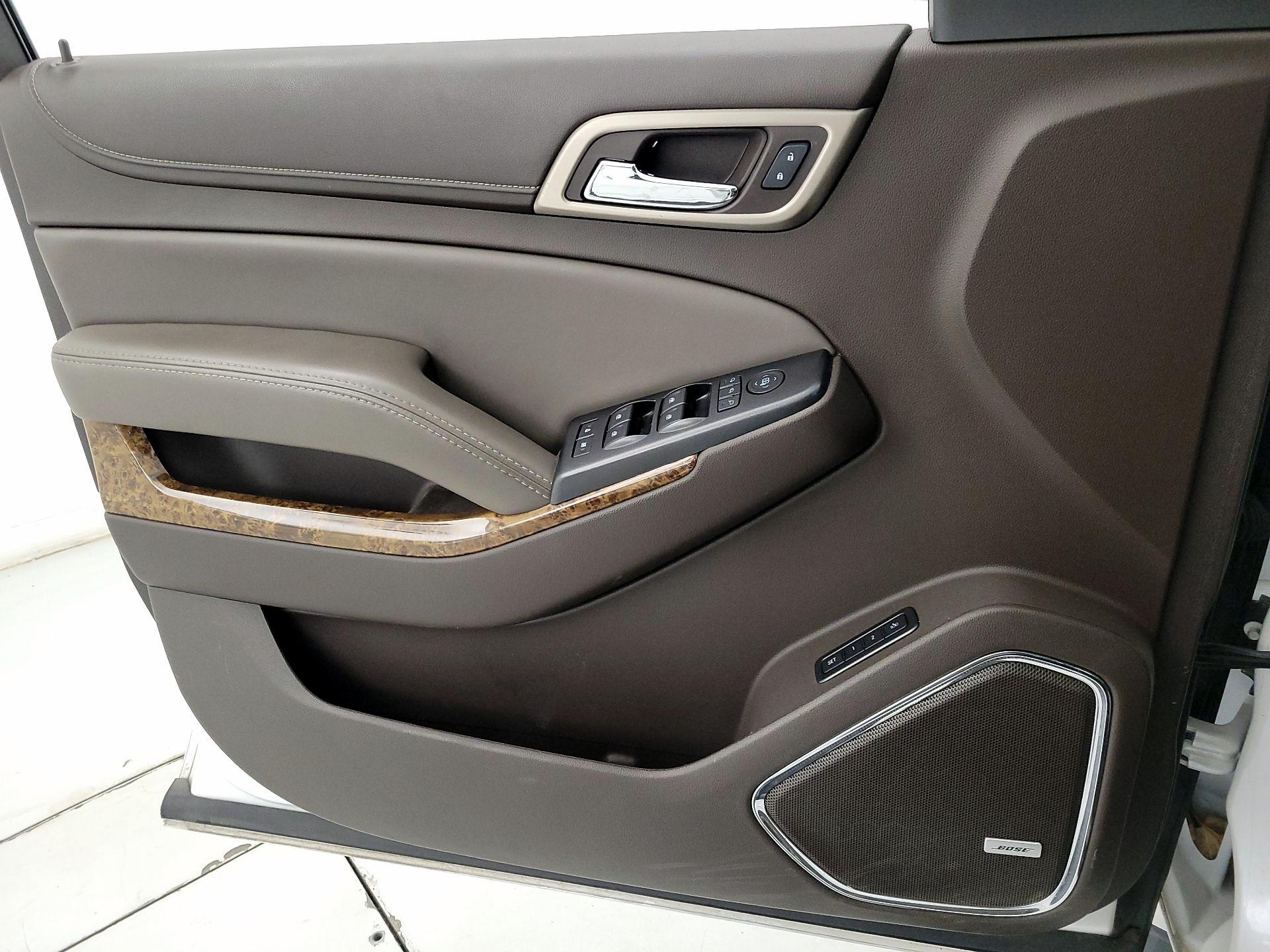 Thumbnail: 2016 GMC Yukon XL - 12