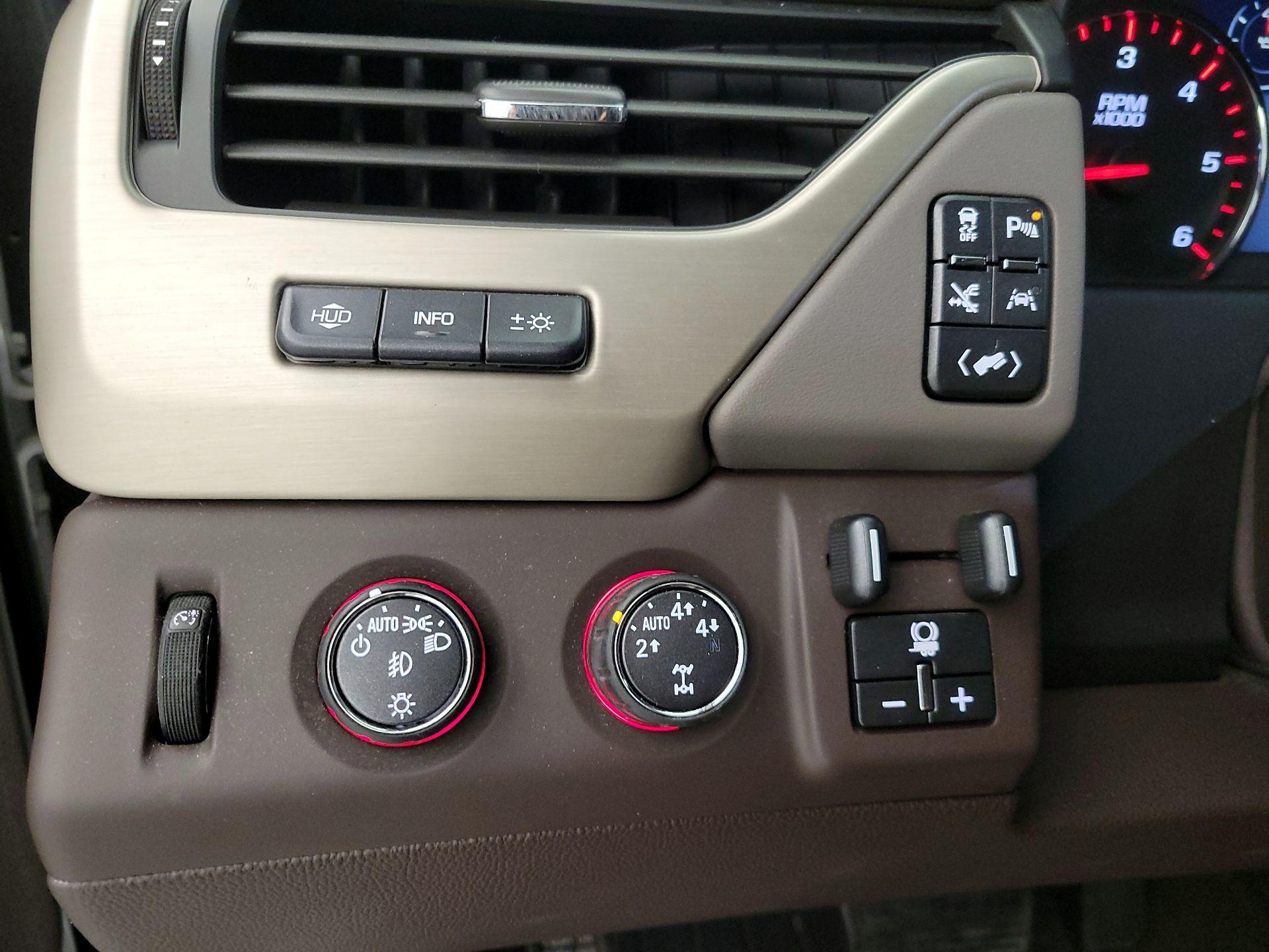 Thumbnail: 2016 GMC Yukon XL - 13