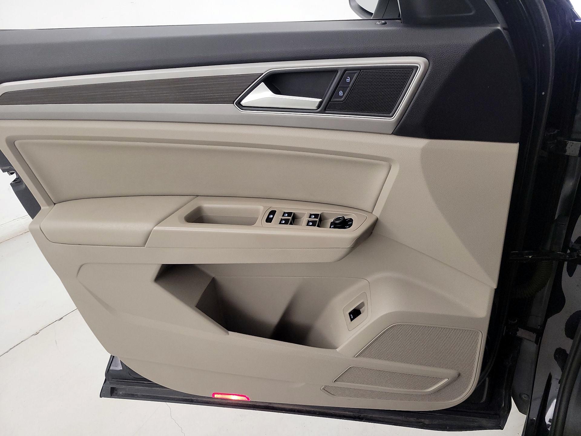 Thumbnail: 2019 Volkswagen Atlas - 12