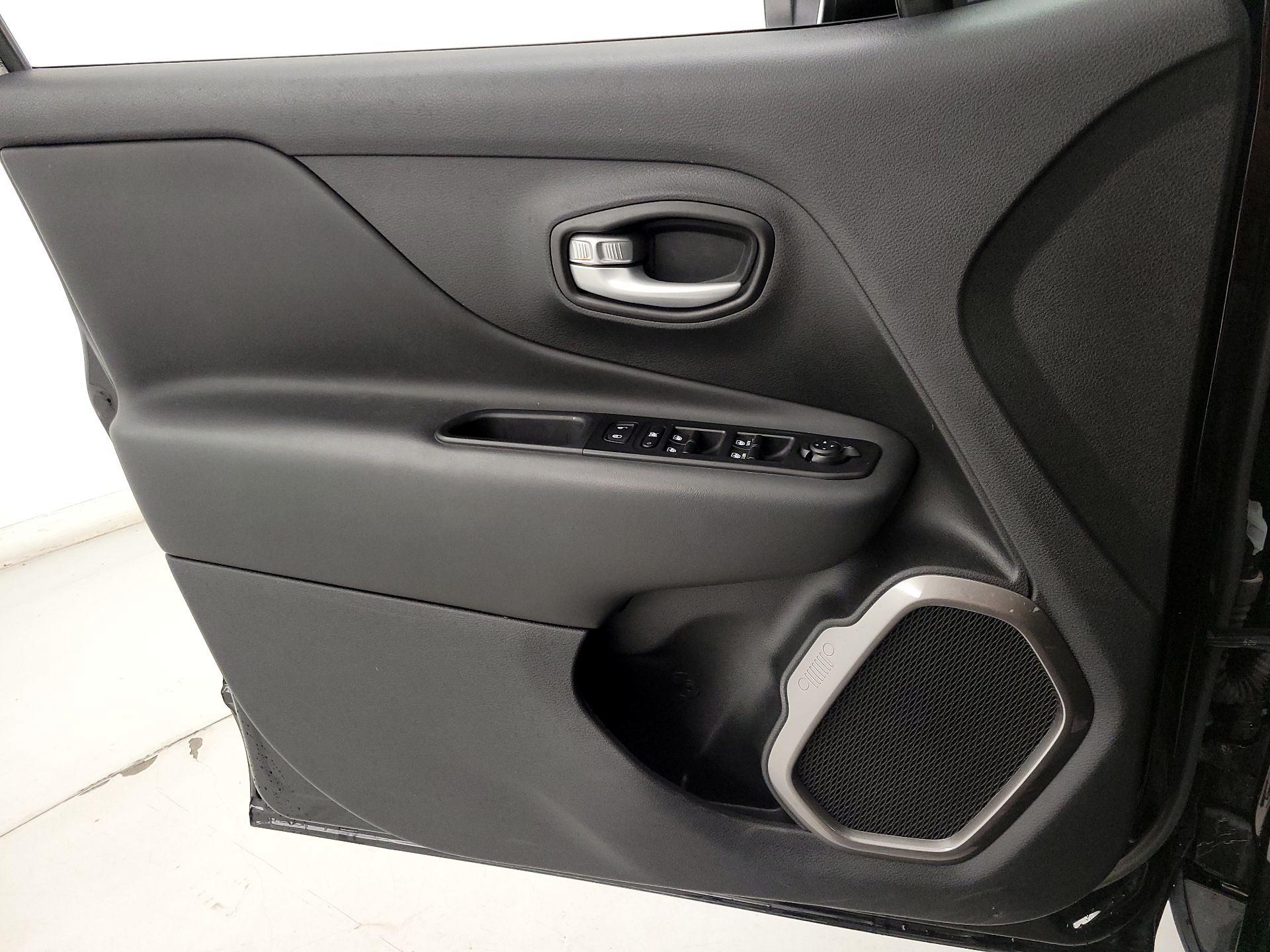 Thumbnail: 2023 Jeep Renegade - 12