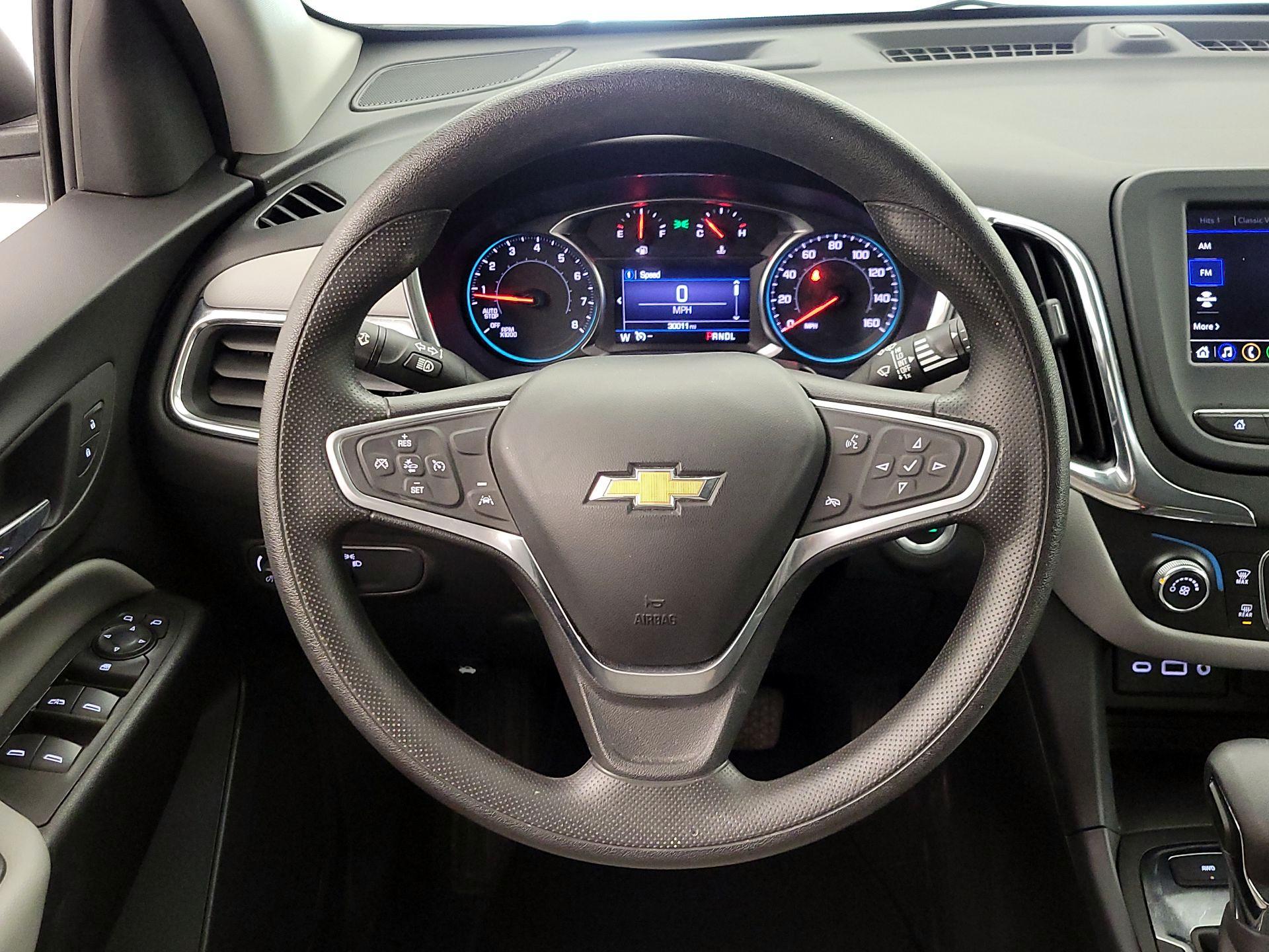 Thumbnail: 2022 Chevrolet Equinox - 10