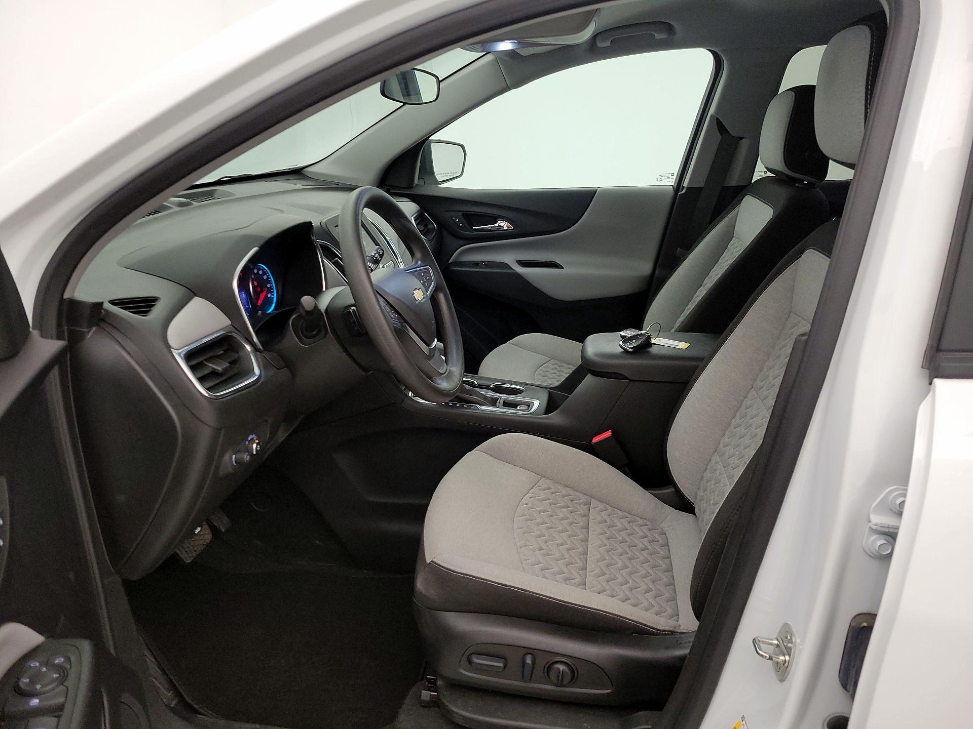 Thumbnail: 2022 Chevrolet Equinox - 11