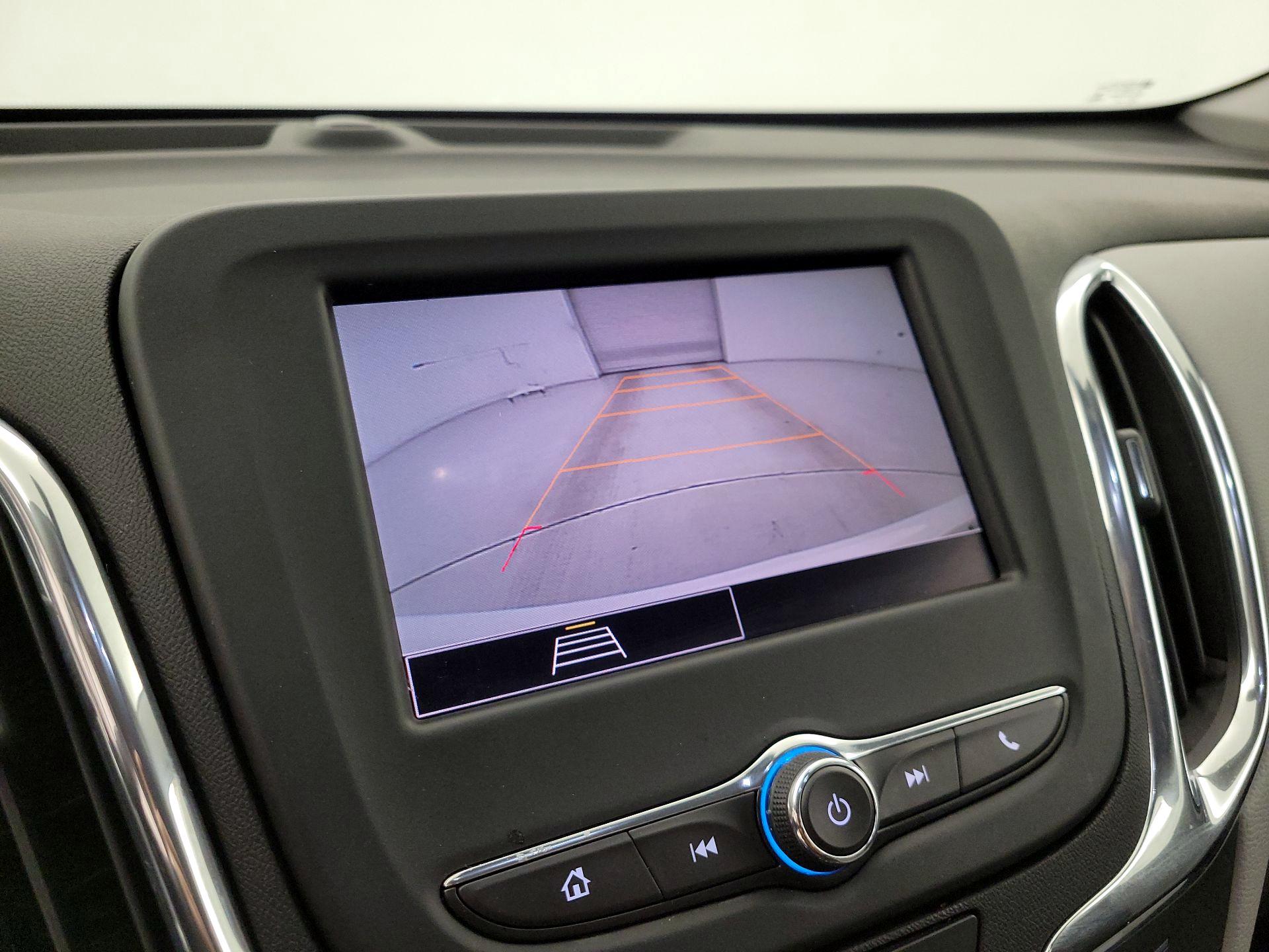 Thumbnail: 2022 Chevrolet Equinox - 14