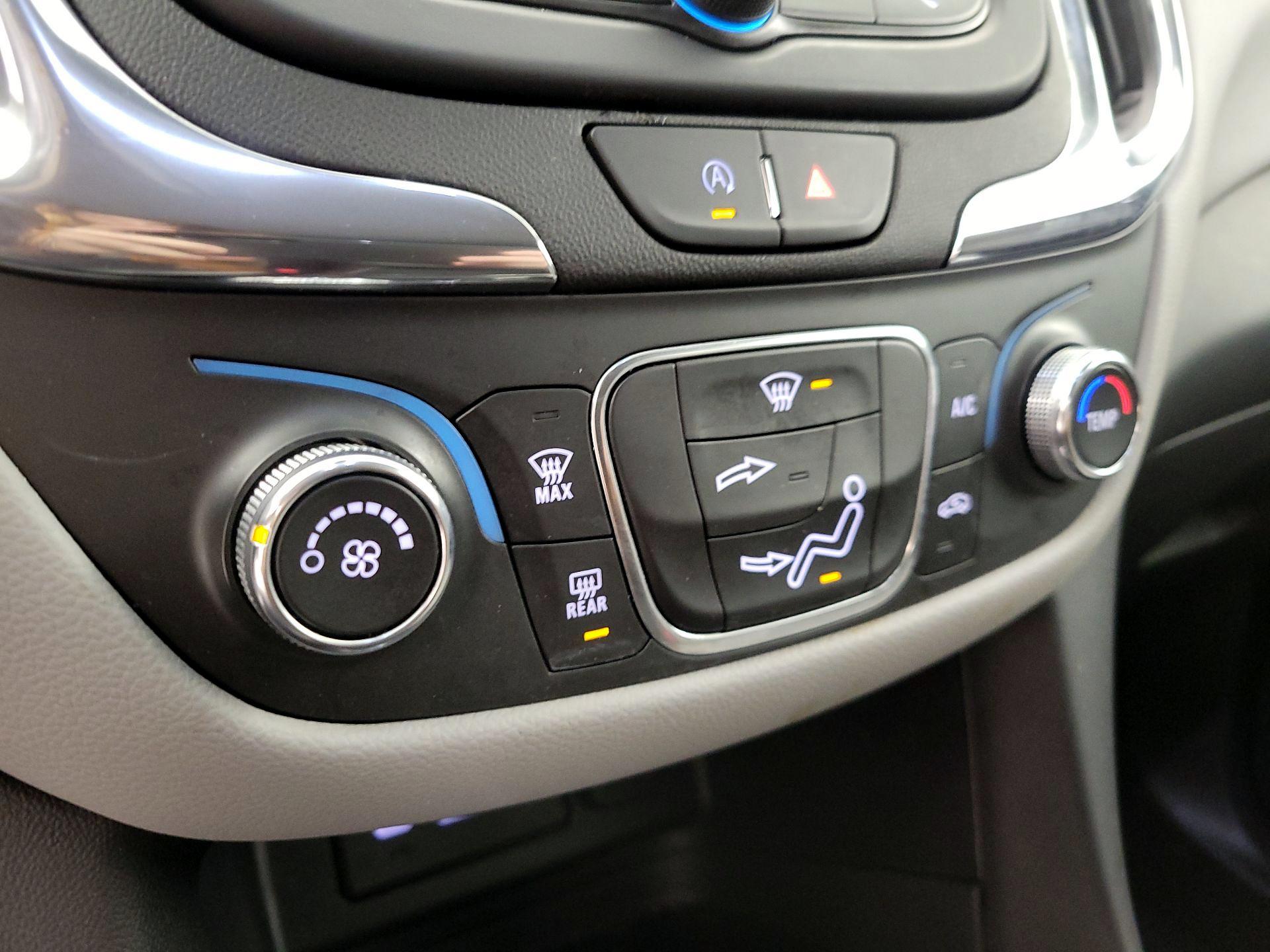 Thumbnail: 2022 Chevrolet Equinox - 16