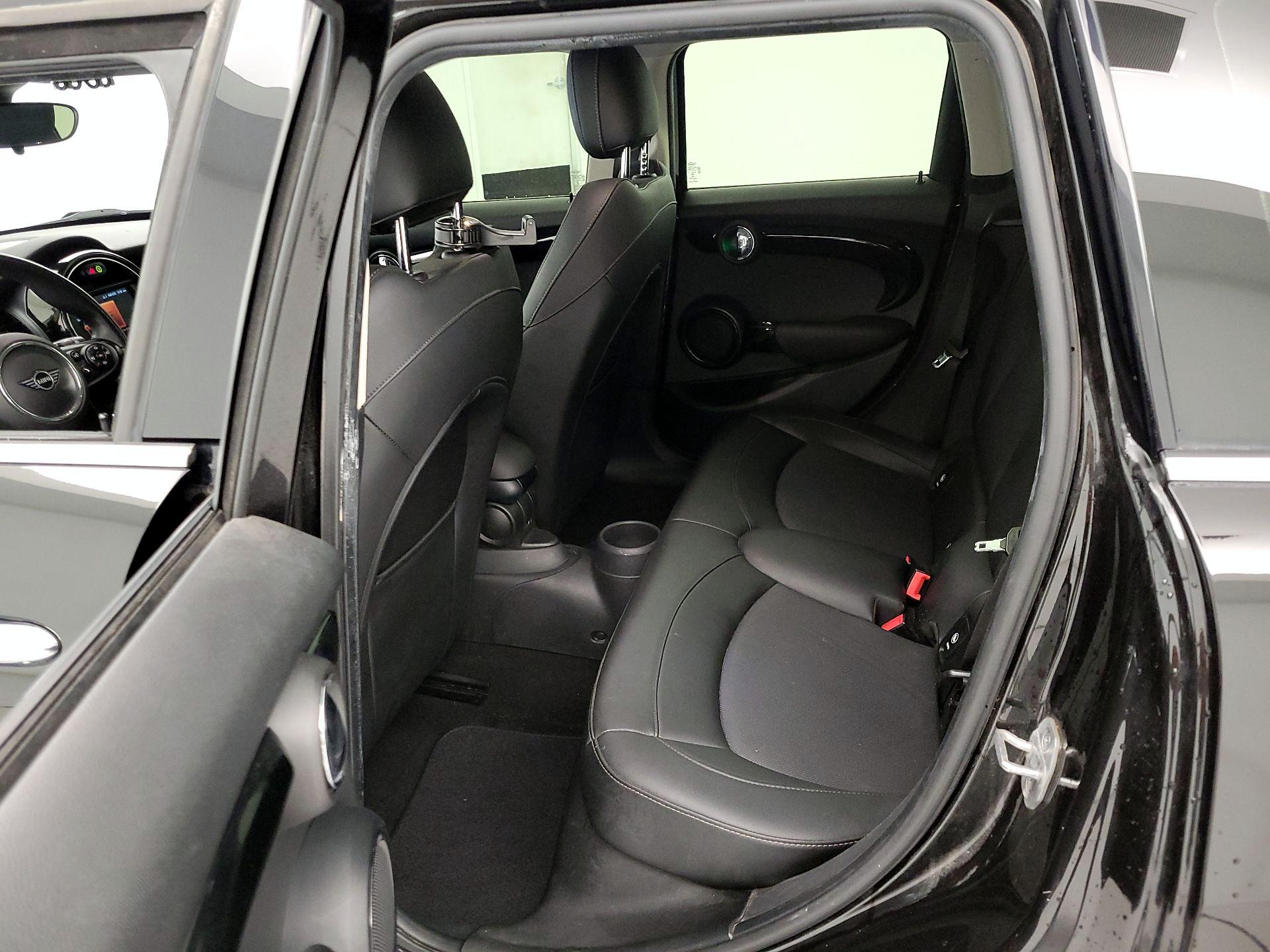 Thumbnail: 2021 MINI Cooper Hardtop - 19