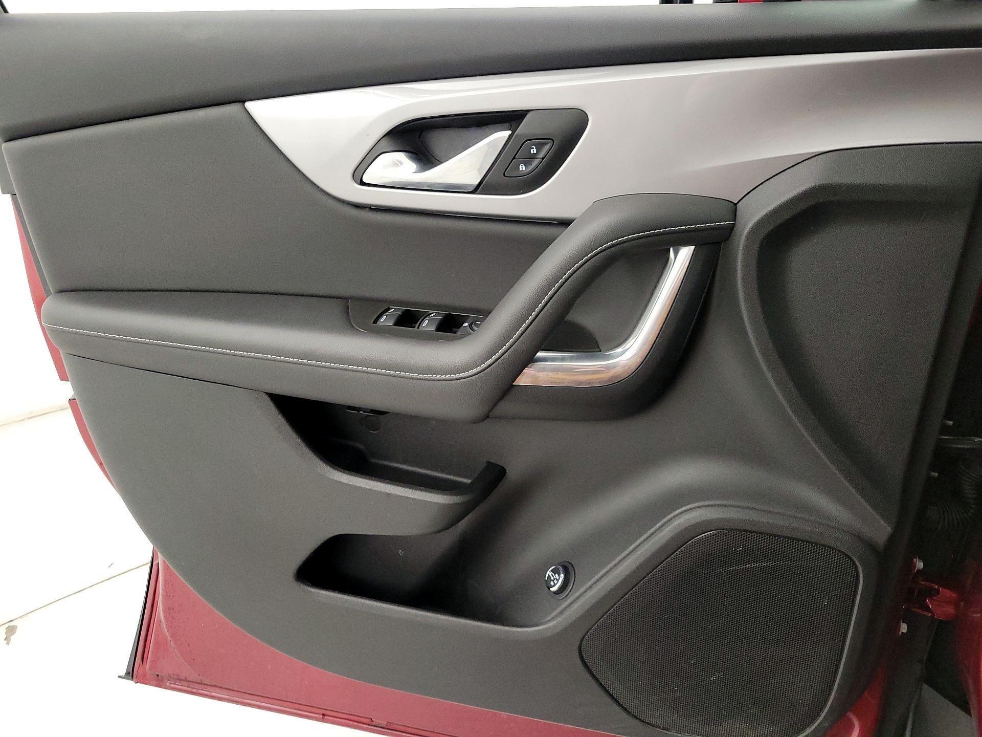 Thumbnail: 2023 Chevrolet Blazer - 12