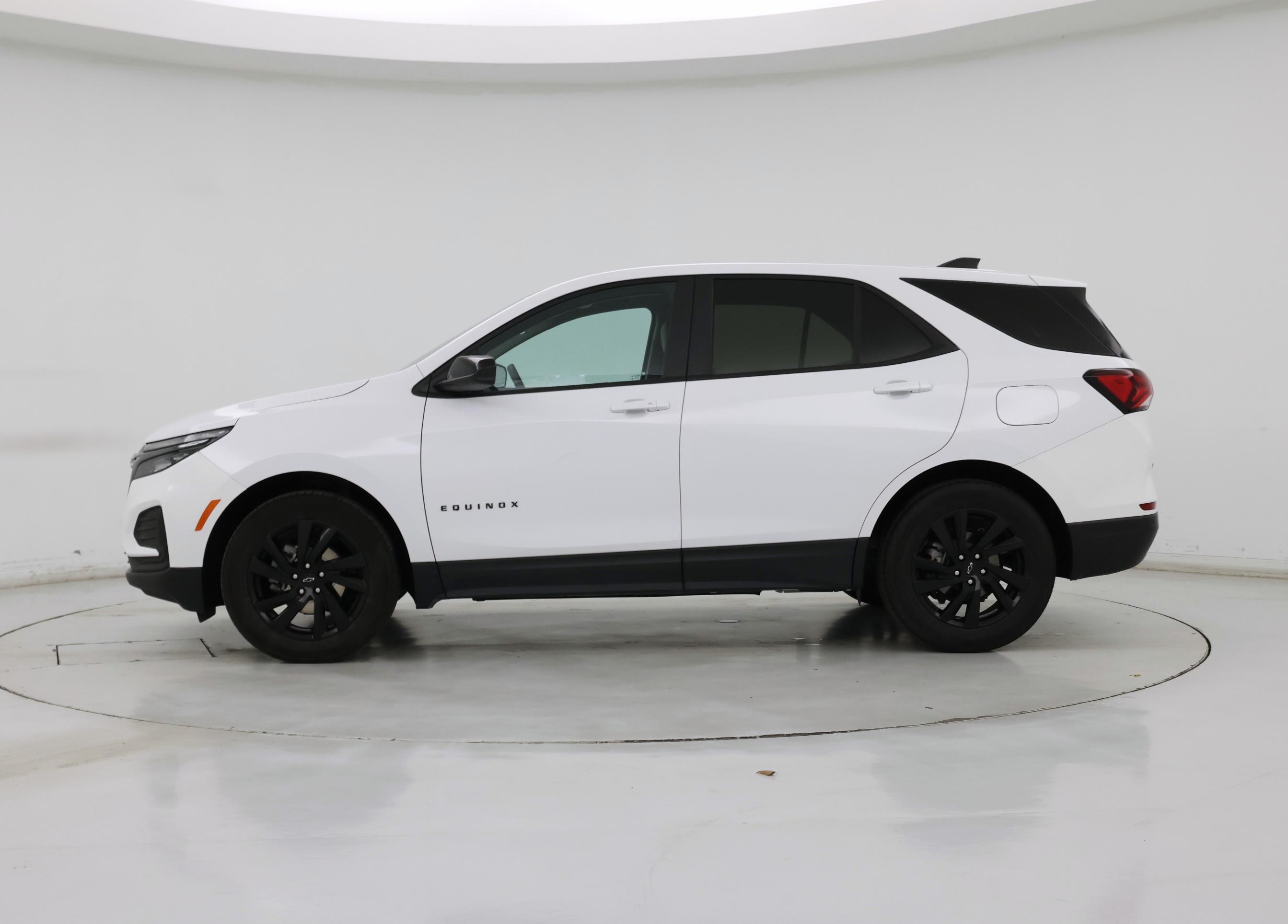 Thumbnail: 2023 Chevrolet Equinox - 3