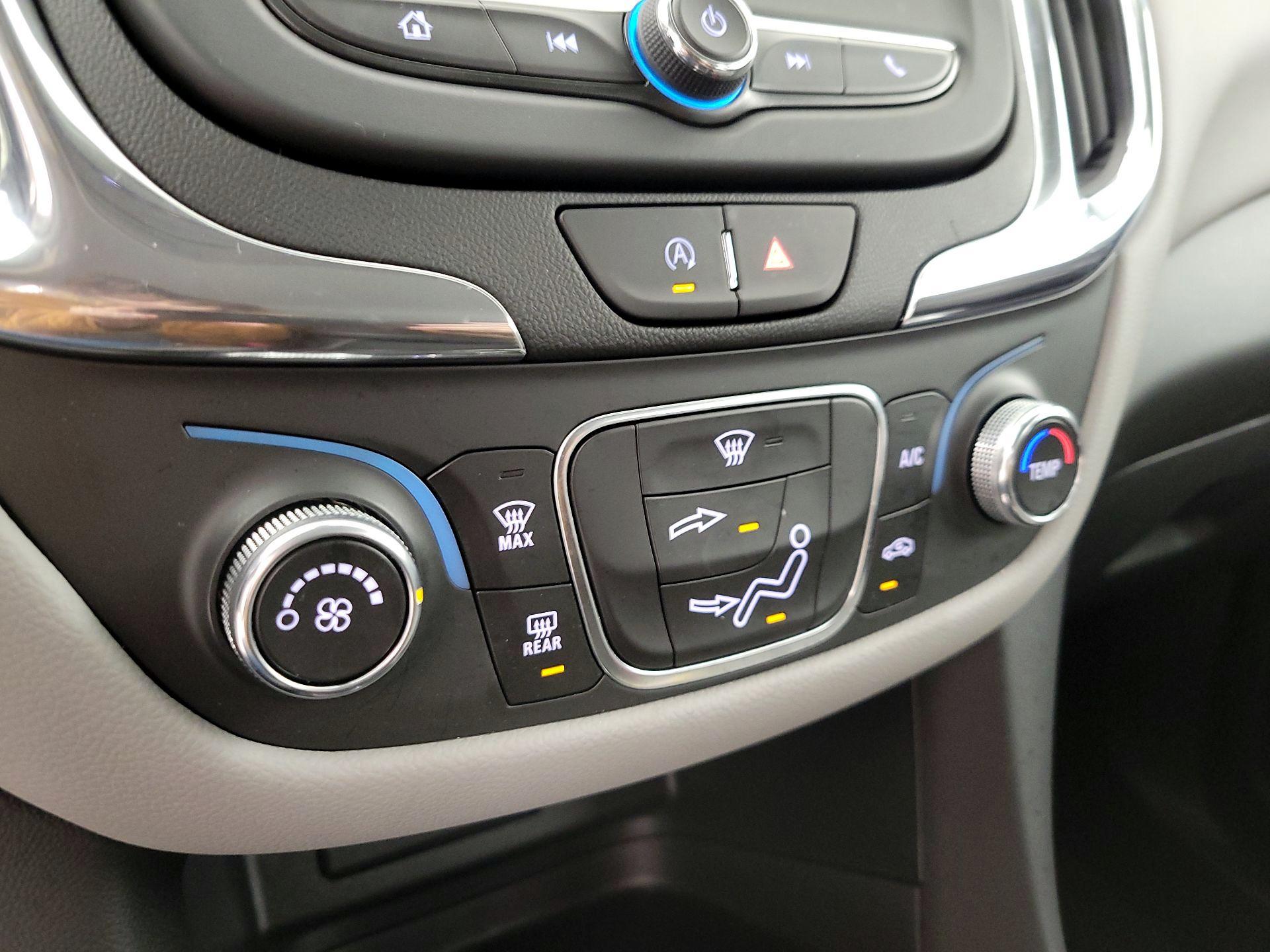 Thumbnail: 2022 Chevrolet Equinox - 16