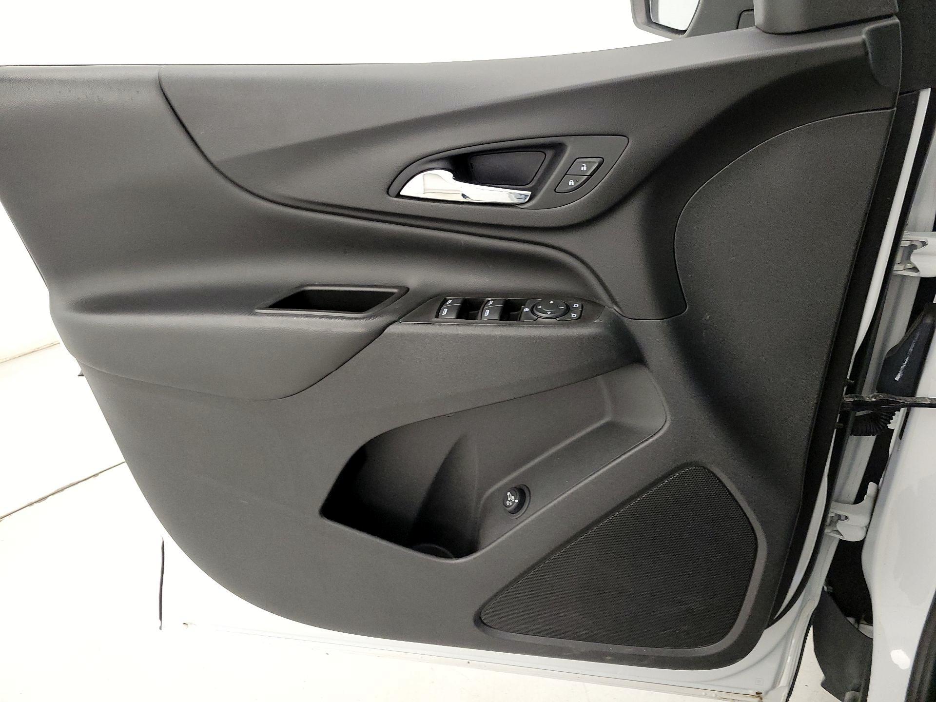 Thumbnail: 2021 Chevrolet Equinox - 12