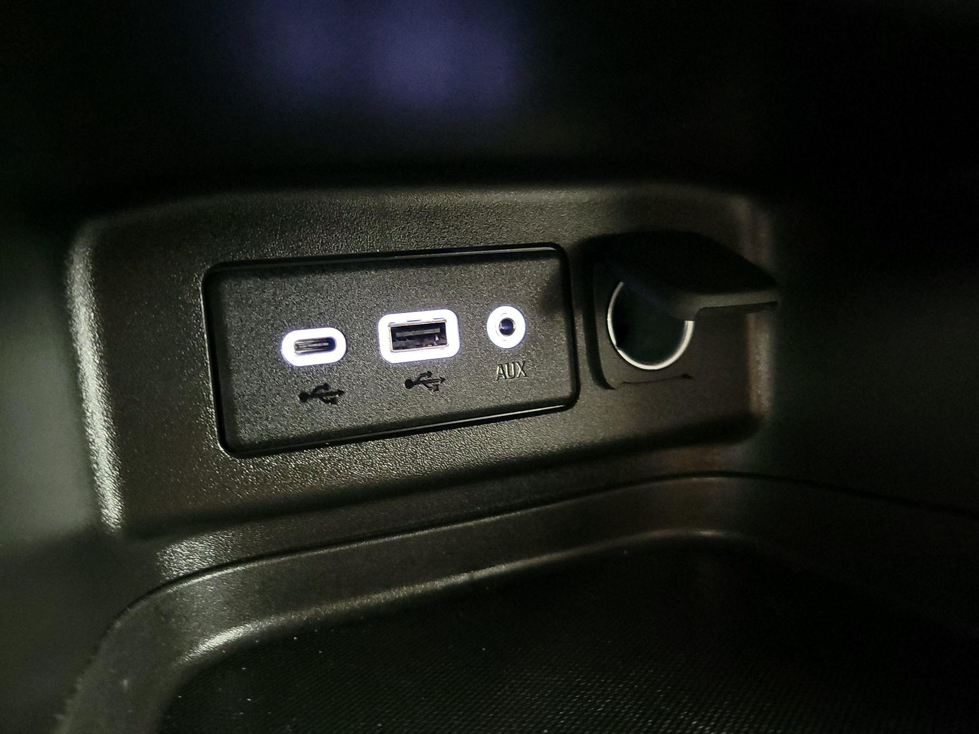 Thumbnail: 2022 Chevrolet Equinox - 18