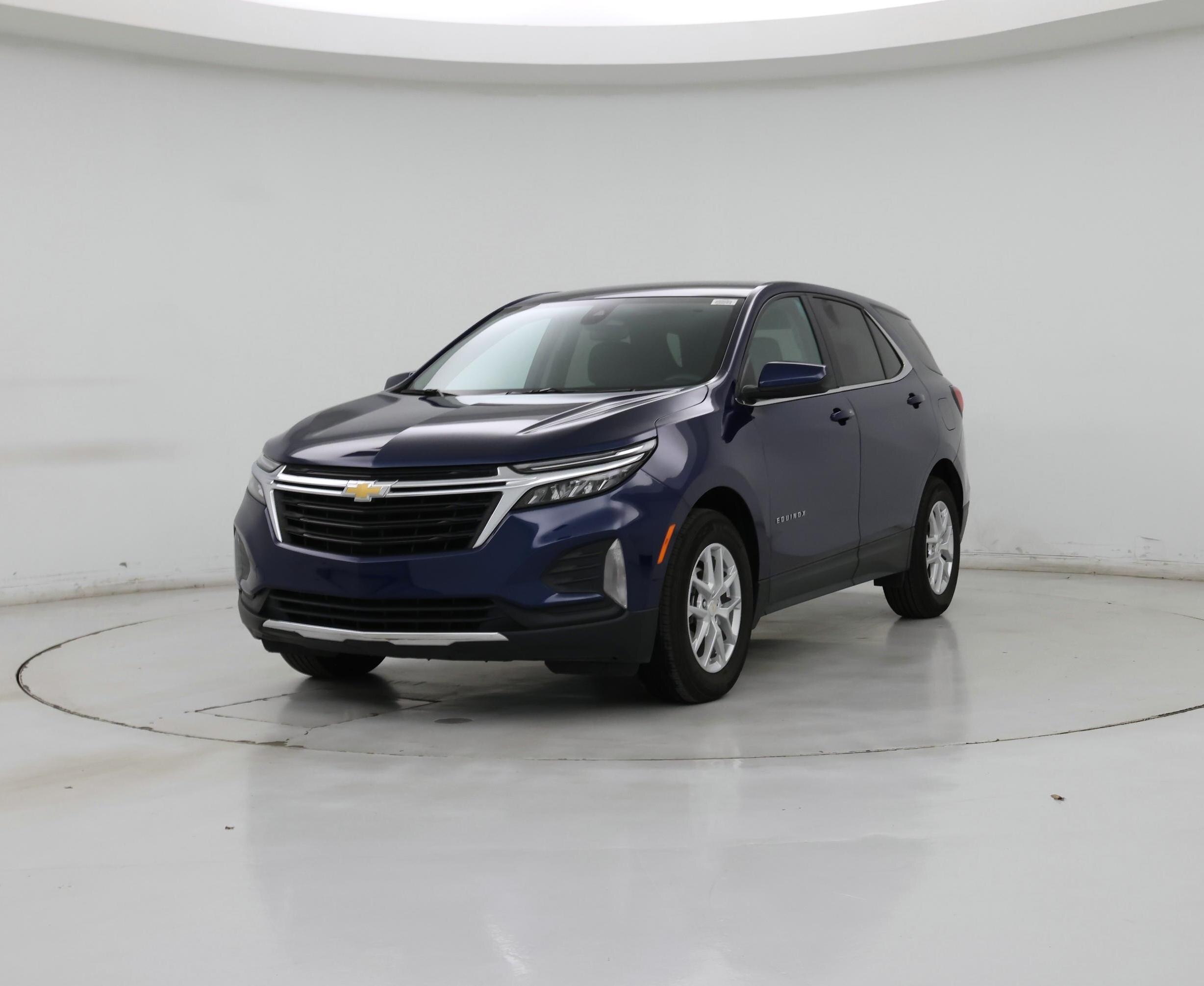Thumbnail: 2022 Chevrolet Equinox - 4
