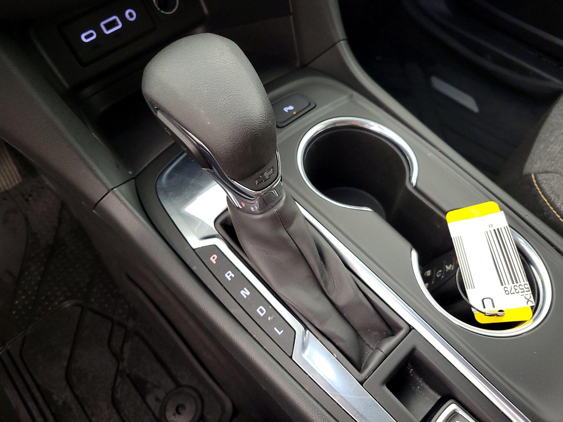 Thumbnail: 2022 Chevrolet Equinox - 17