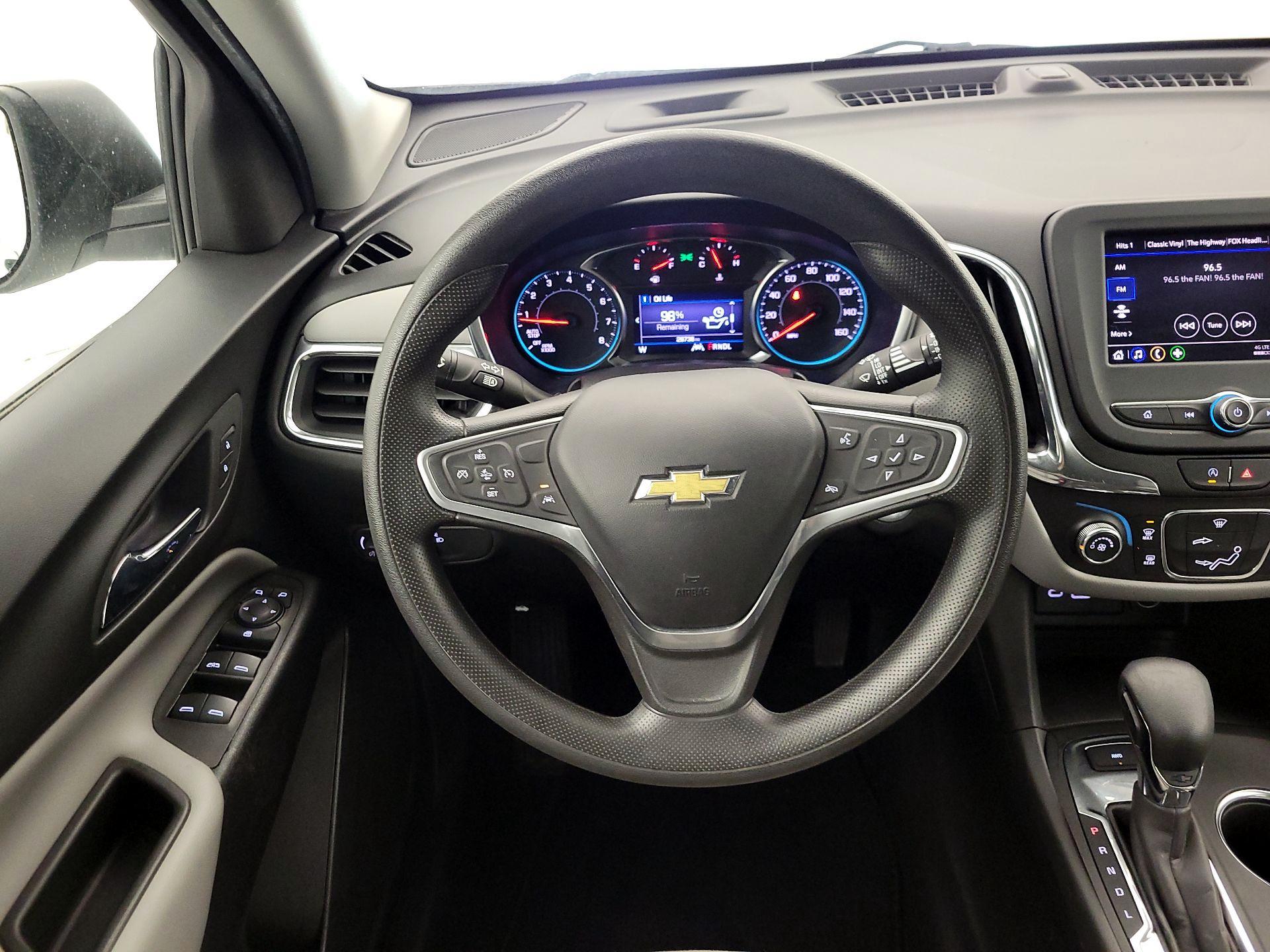Thumbnail: 2022 Chevrolet Equinox - 10