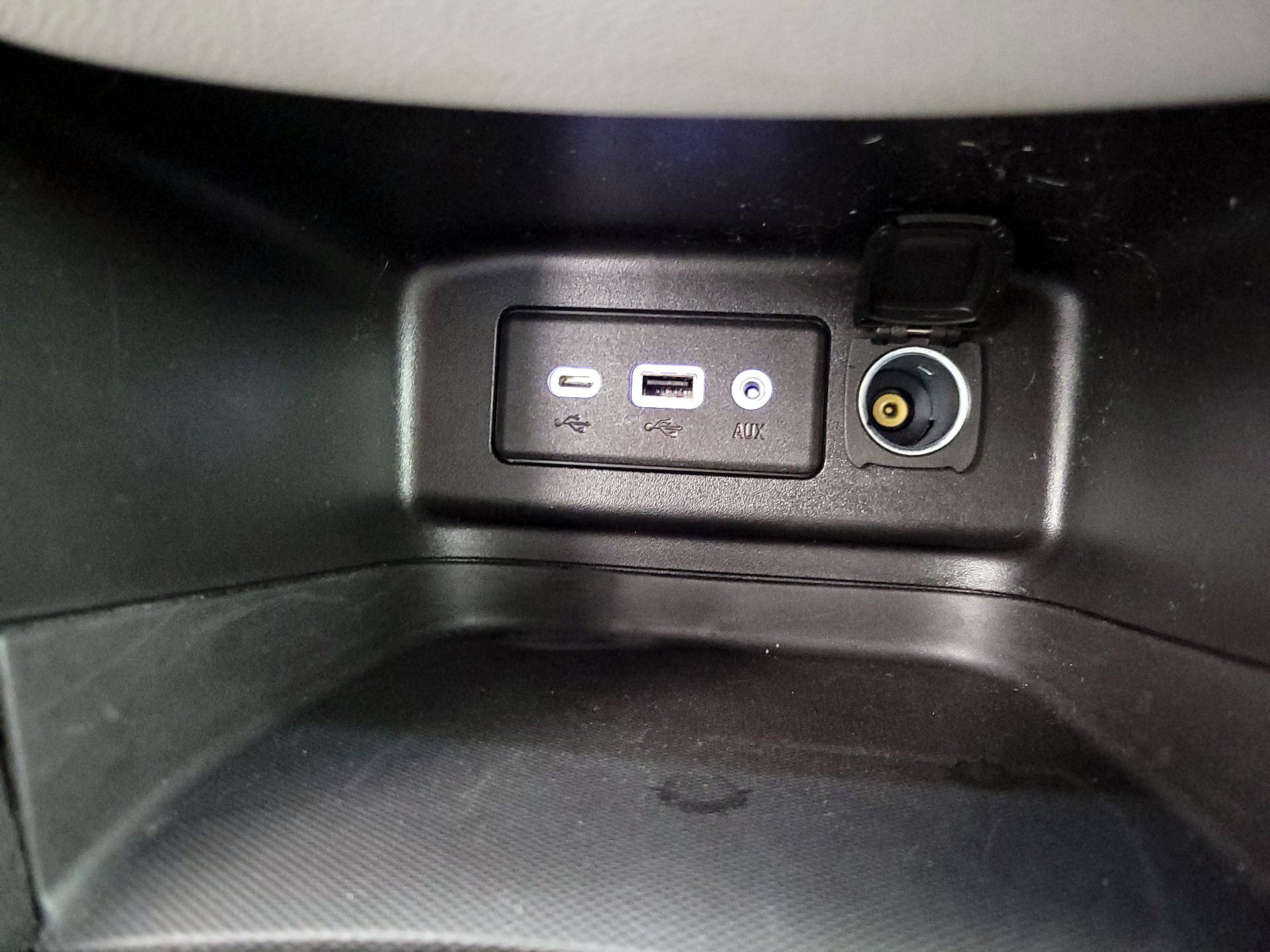 Thumbnail: 2022 Chevrolet Equinox - 18