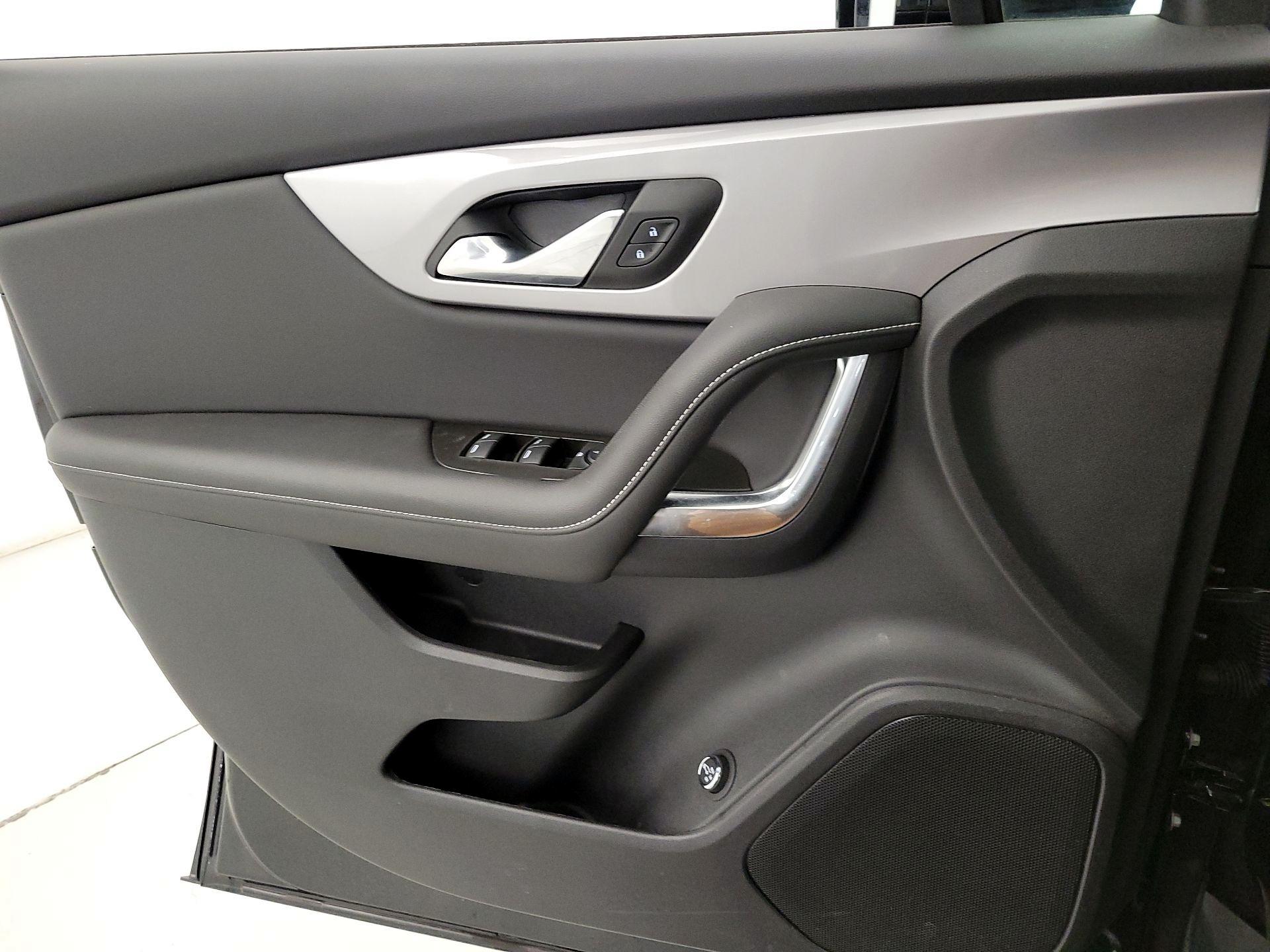 Thumbnail: 2023 Chevrolet Blazer - 12