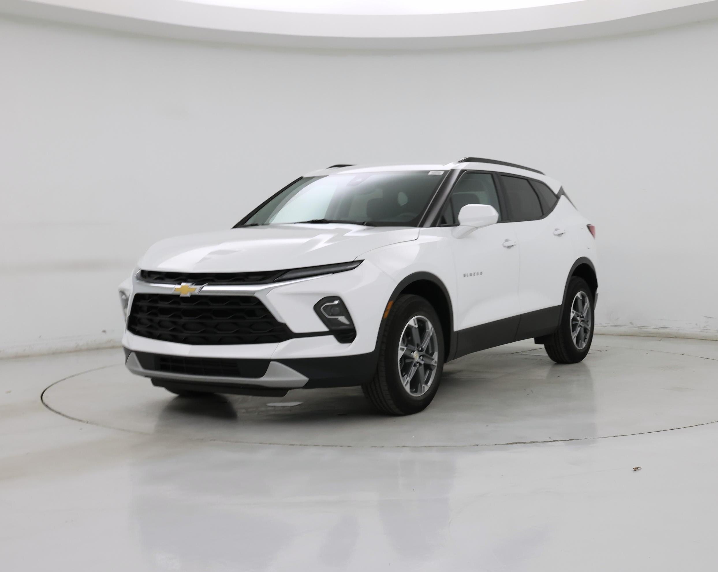 Thumbnail: 2023 Chevrolet Blazer - 4