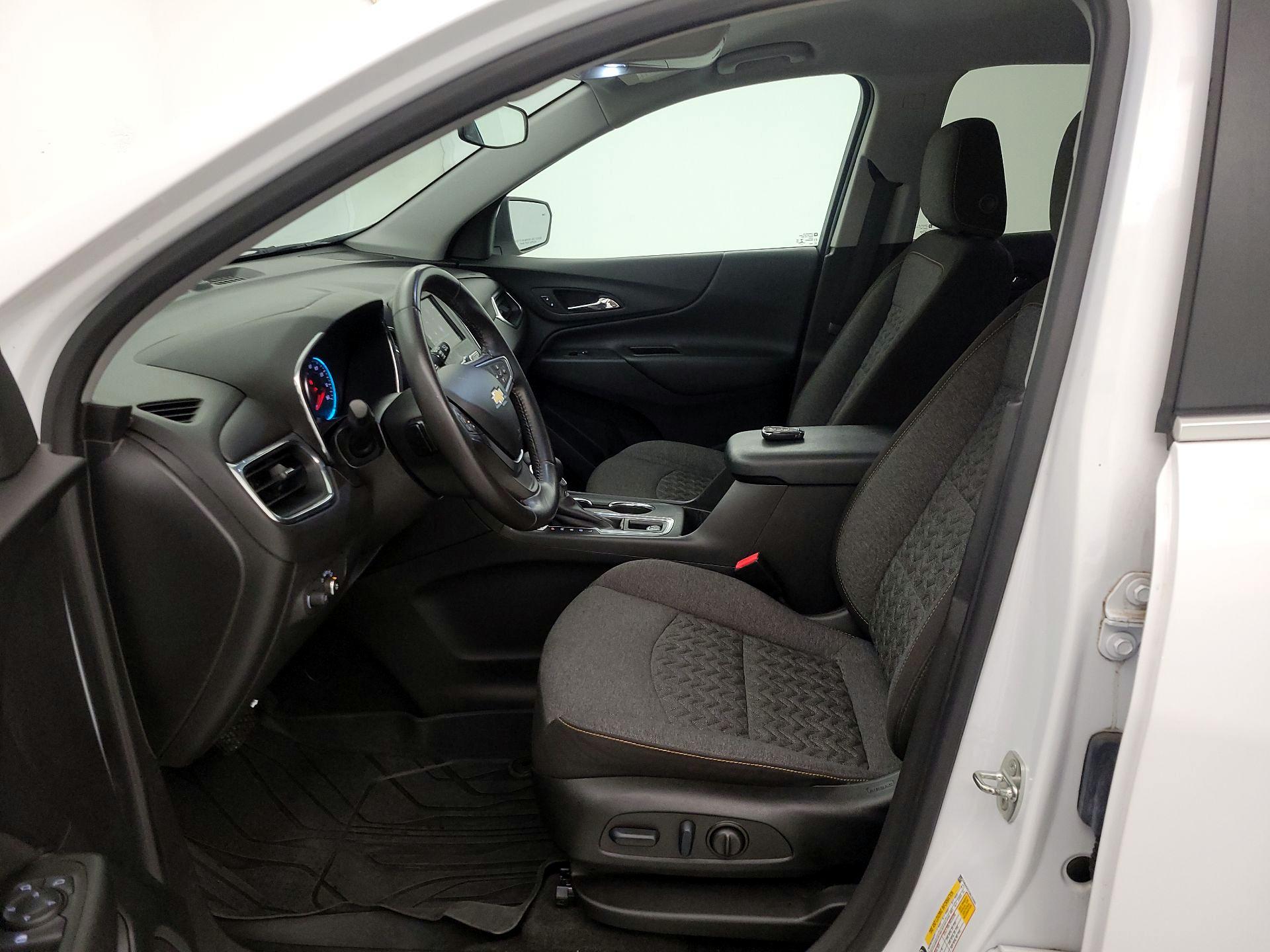 Thumbnail: 2022 Chevrolet Equinox - 11