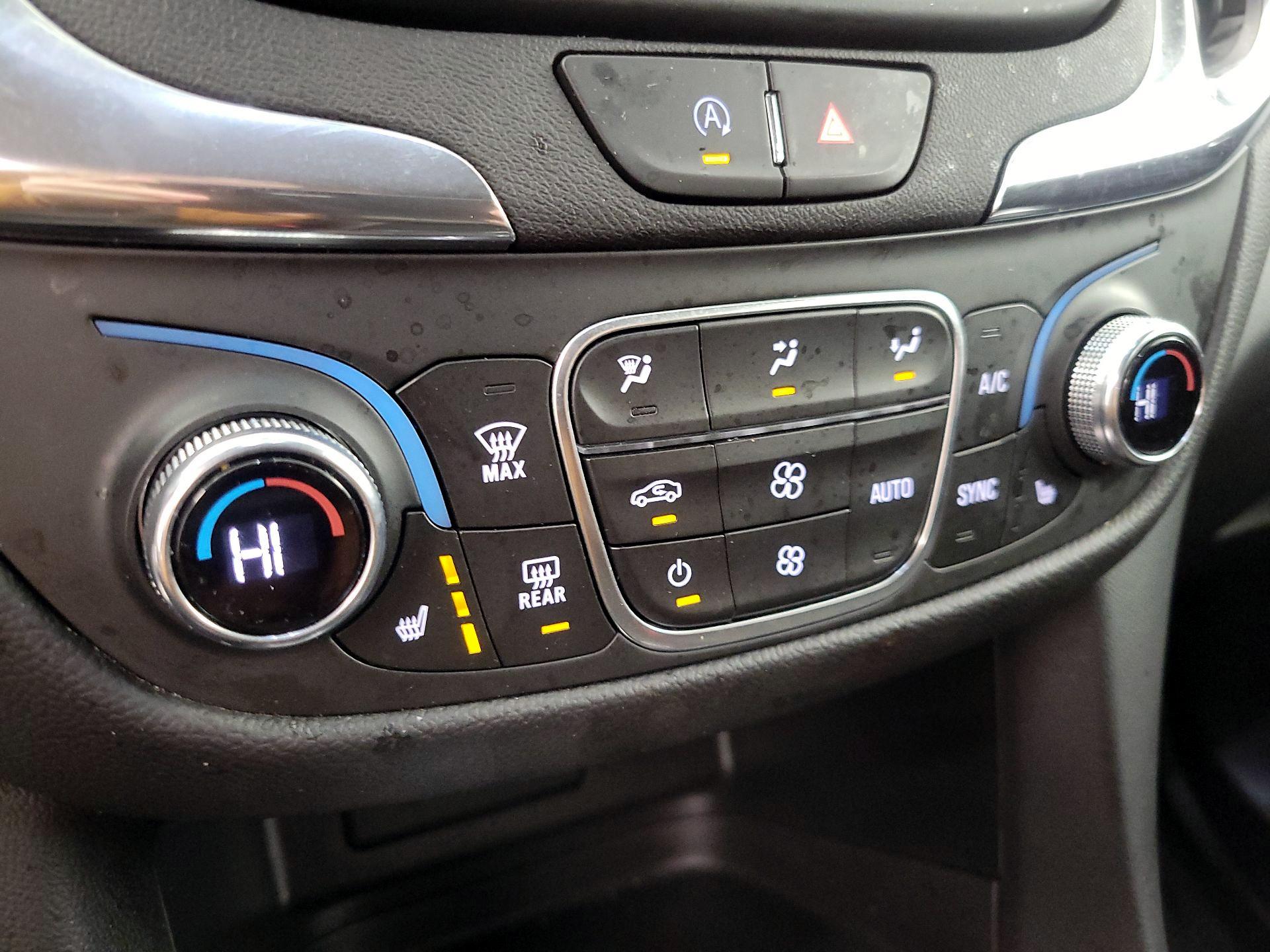 Thumbnail: 2022 Chevrolet Equinox - 16