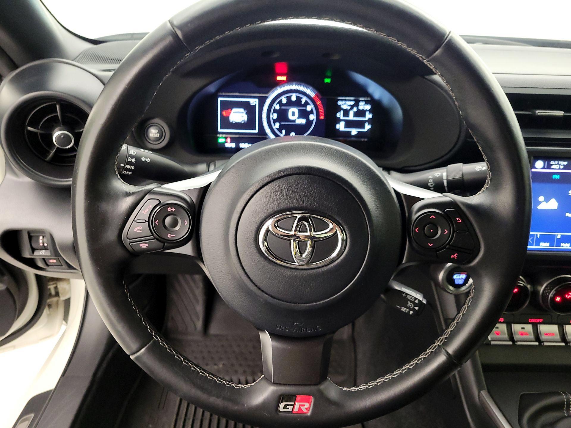 Thumbnail: 2023 Toyota GR86 - 10