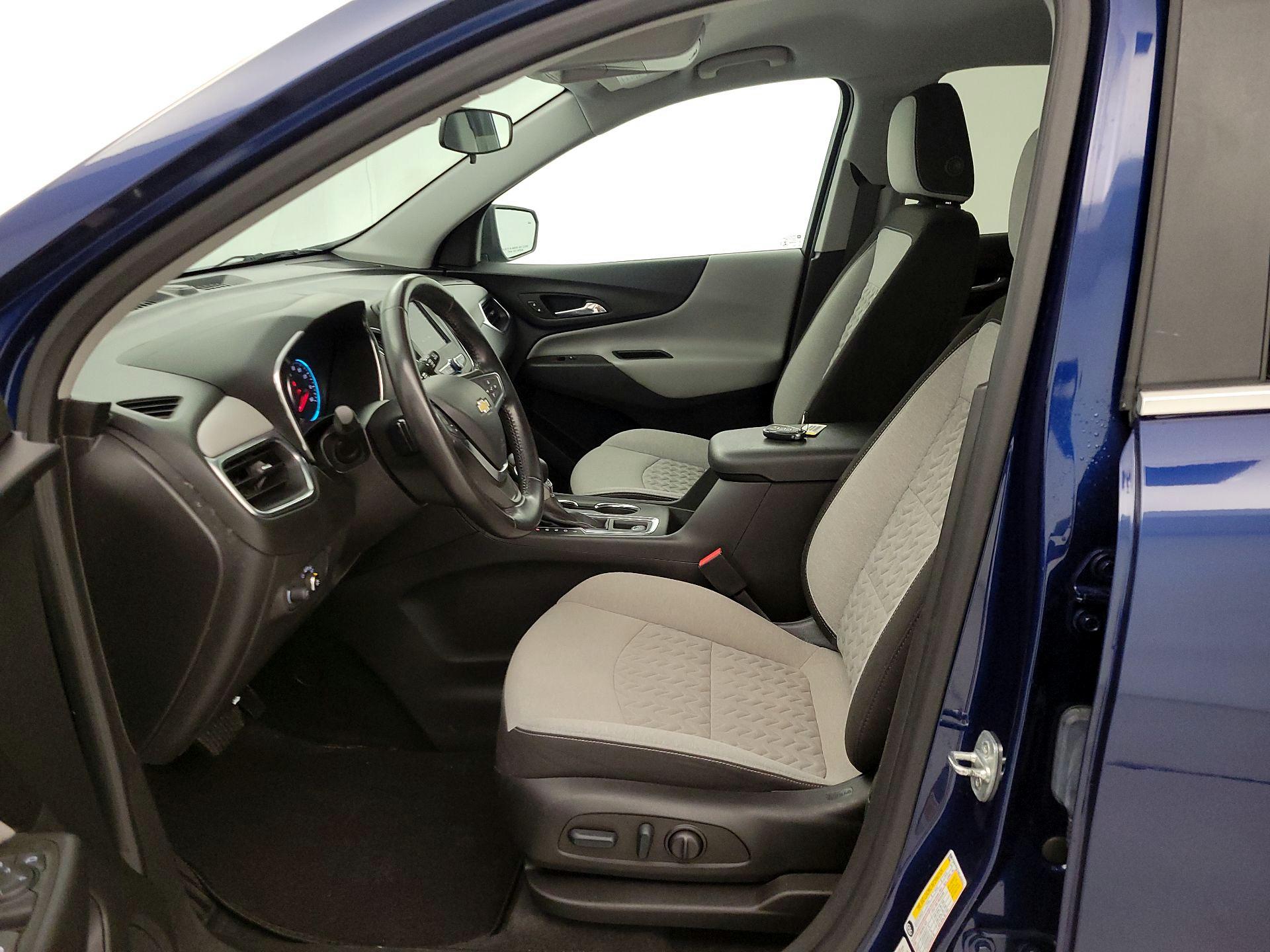 Thumbnail: 2022 Chevrolet Equinox - 11