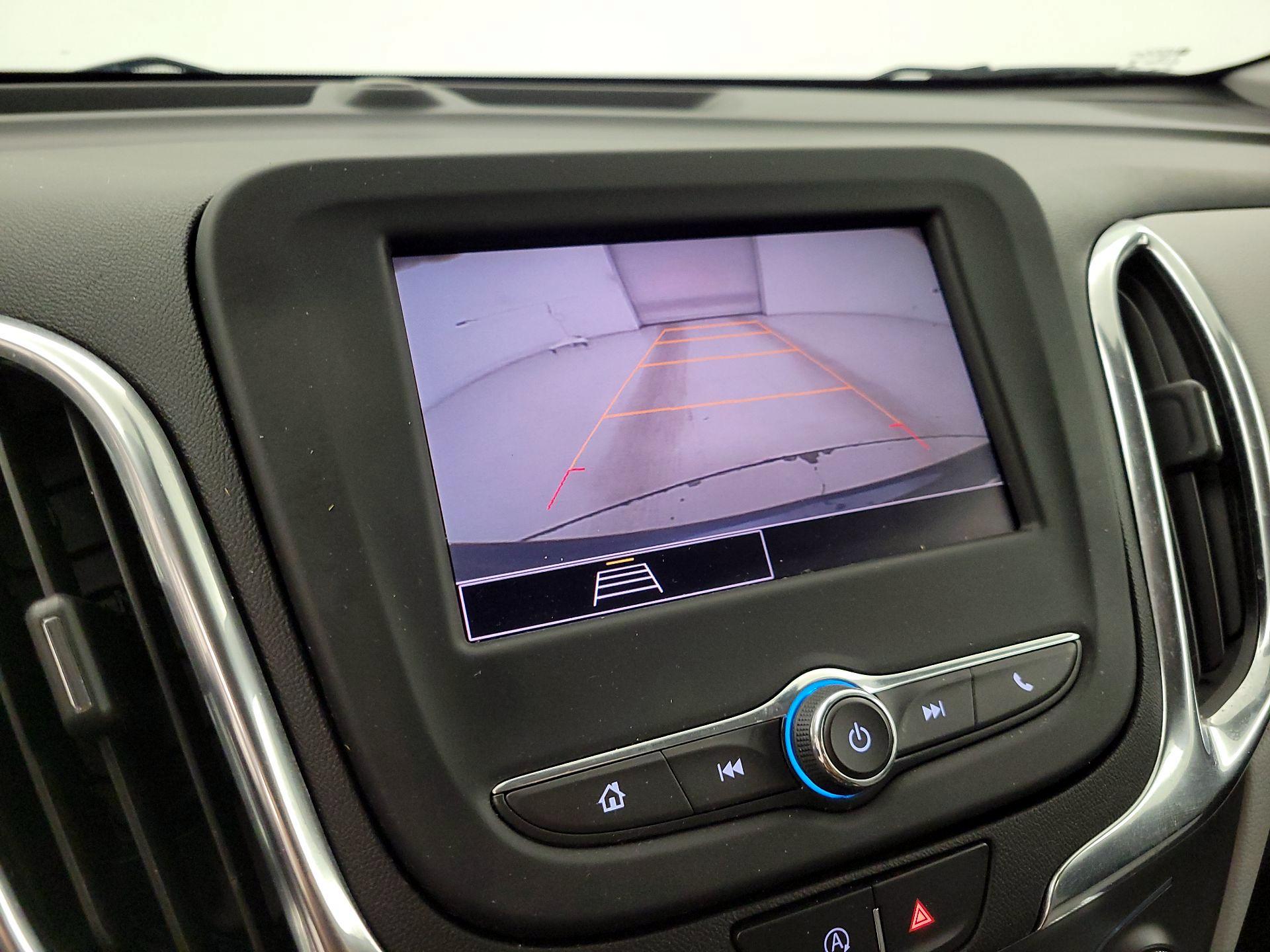 Thumbnail: 2022 Chevrolet Equinox - 14