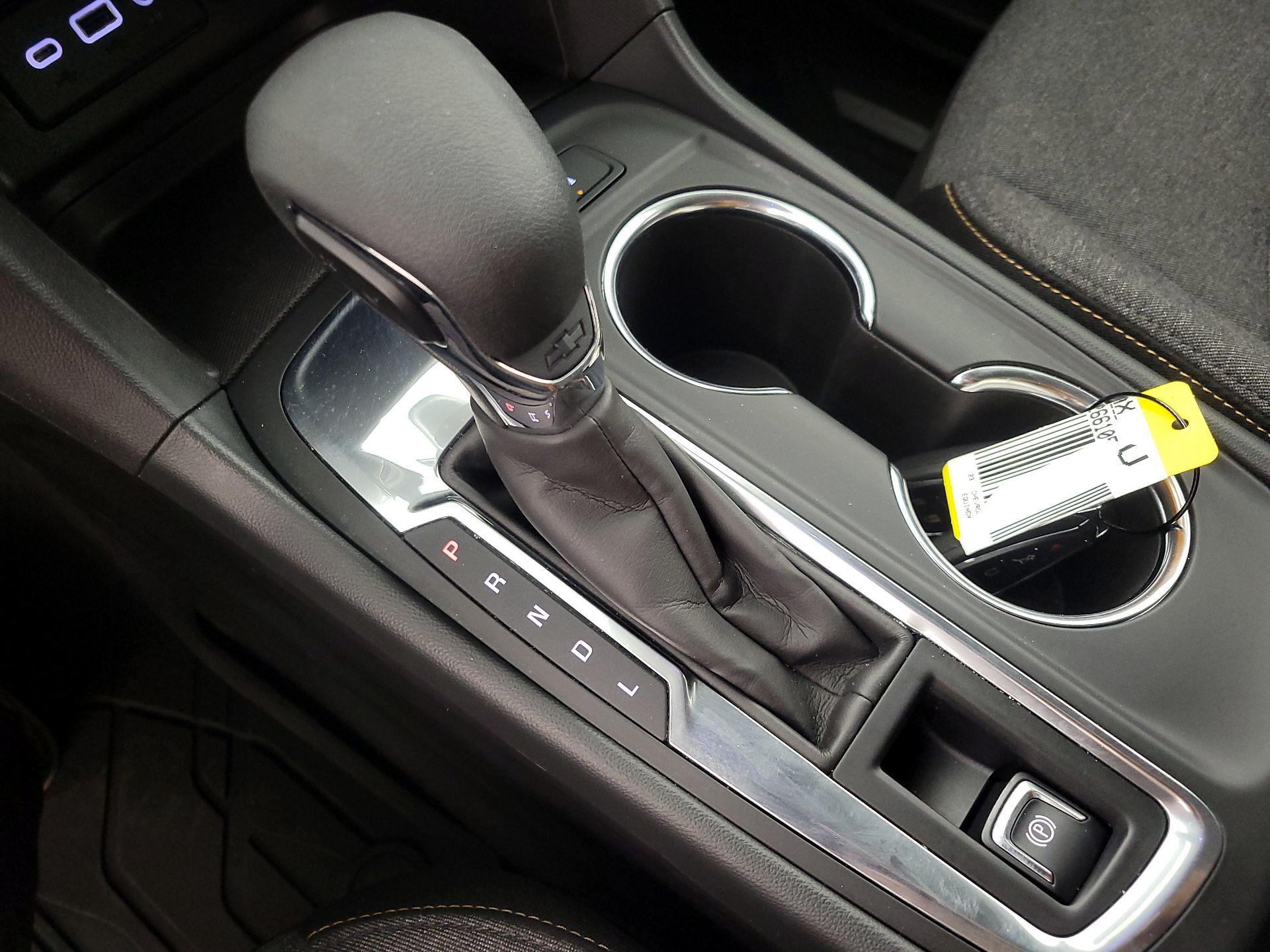 Thumbnail: 2023 Chevrolet Equinox - 17