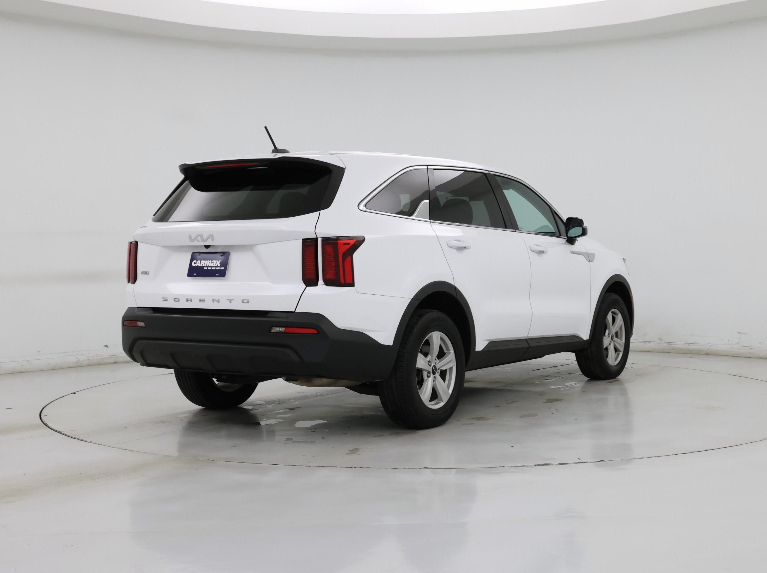 Thumbnail: 2022 Kia Sorento - 8