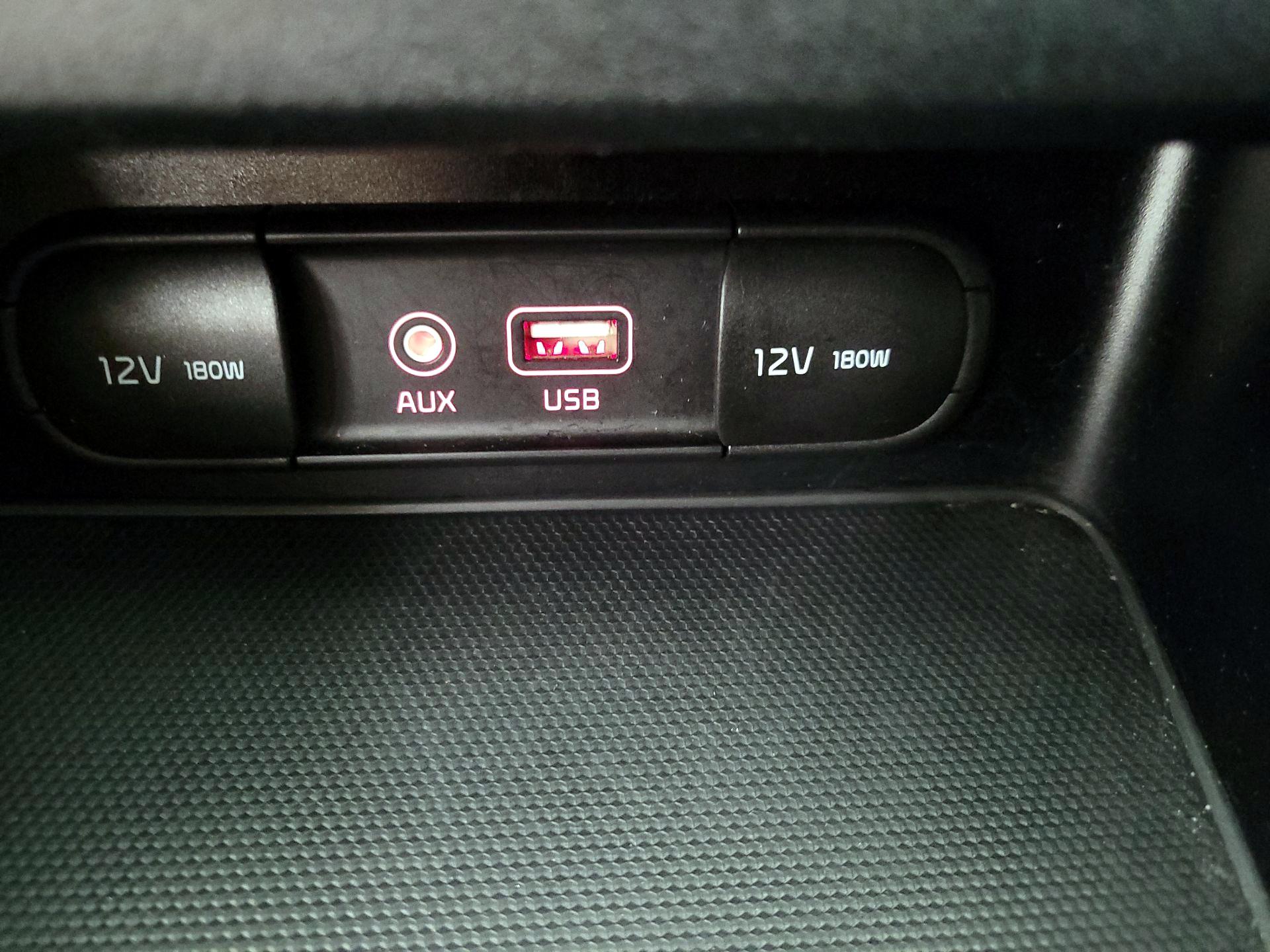 Thumbnail: 2021 Kia Forte - 18