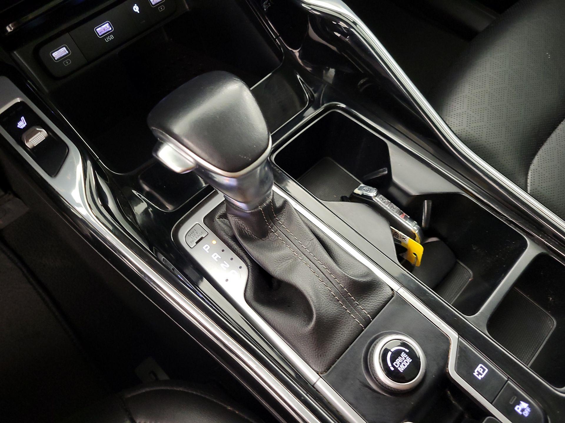 Thumbnail: 2022 Kia Sorento - 18