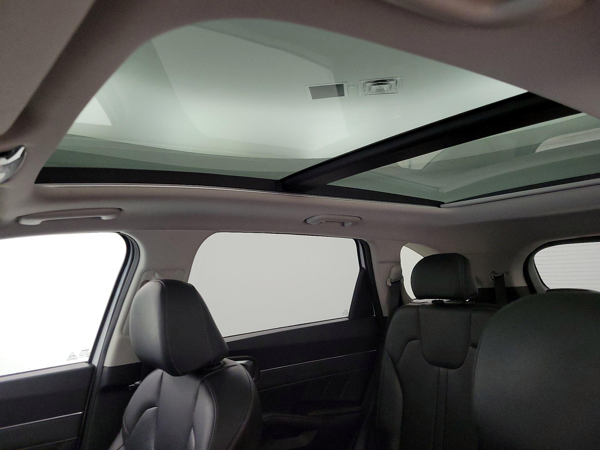 Thumbnail: 2022 Kia Sorento - 20