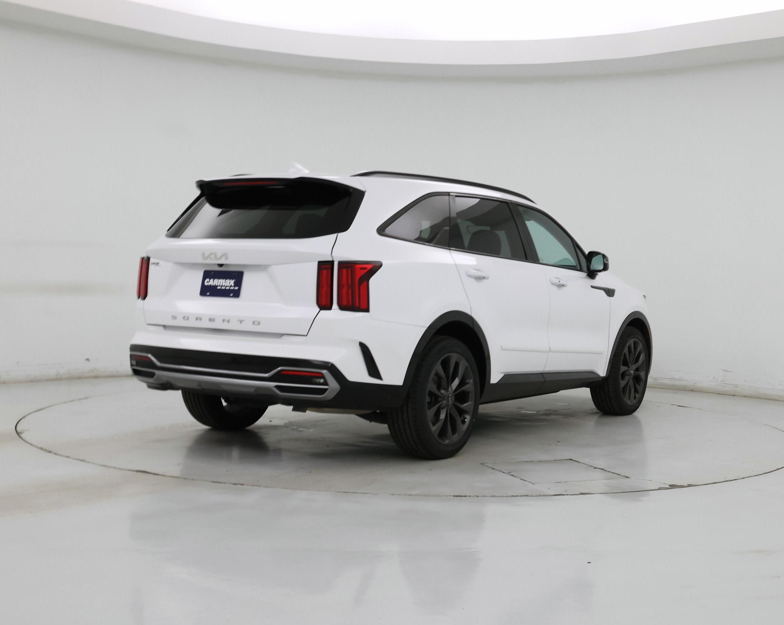 Thumbnail: 2022 Kia Sorento - 8