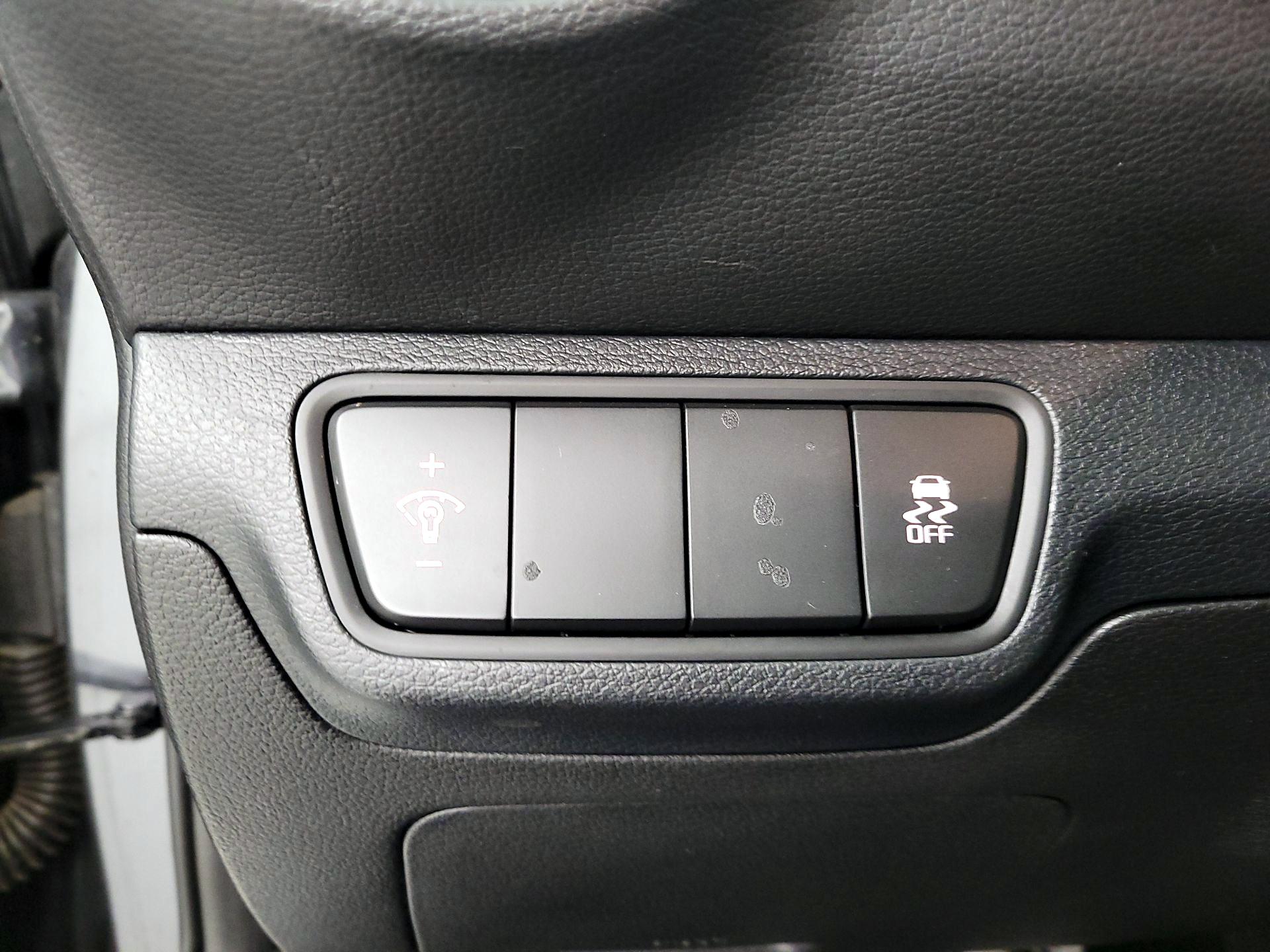 Thumbnail: 2024 Kia Forte - 13