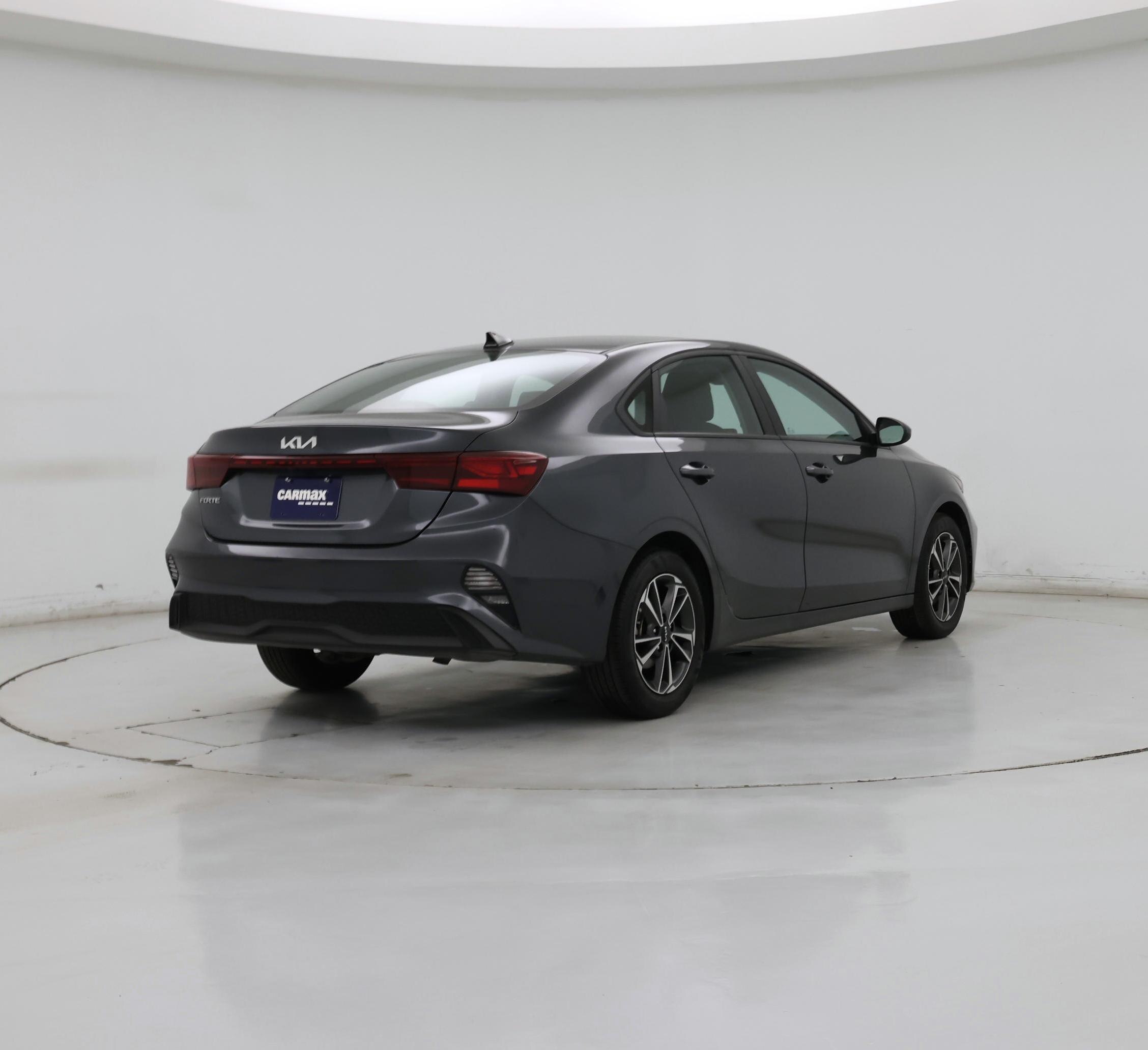 Thumbnail: 2024 Kia Forte - 8