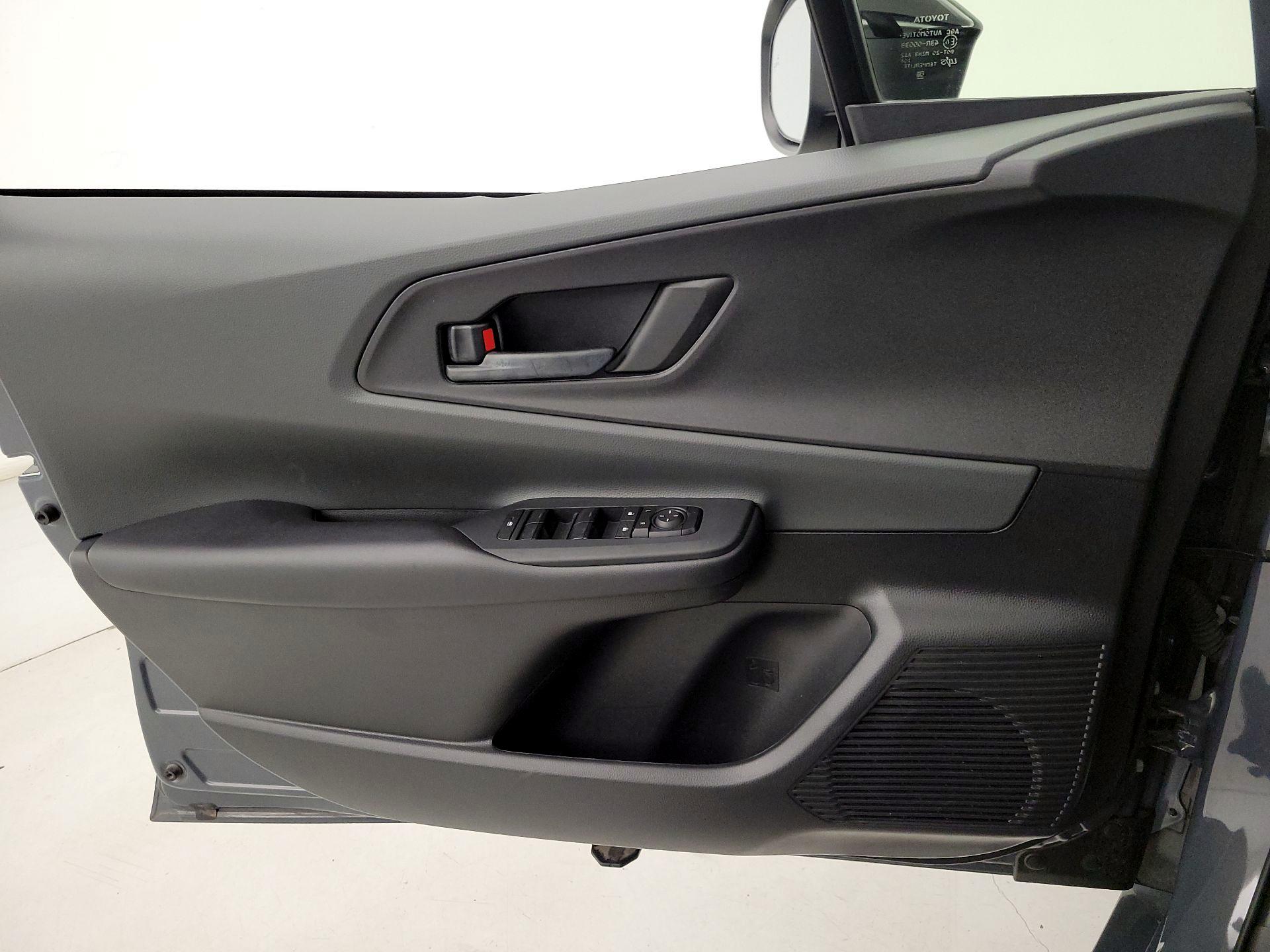 Thumbnail: 2025 Toyota Prius - 12