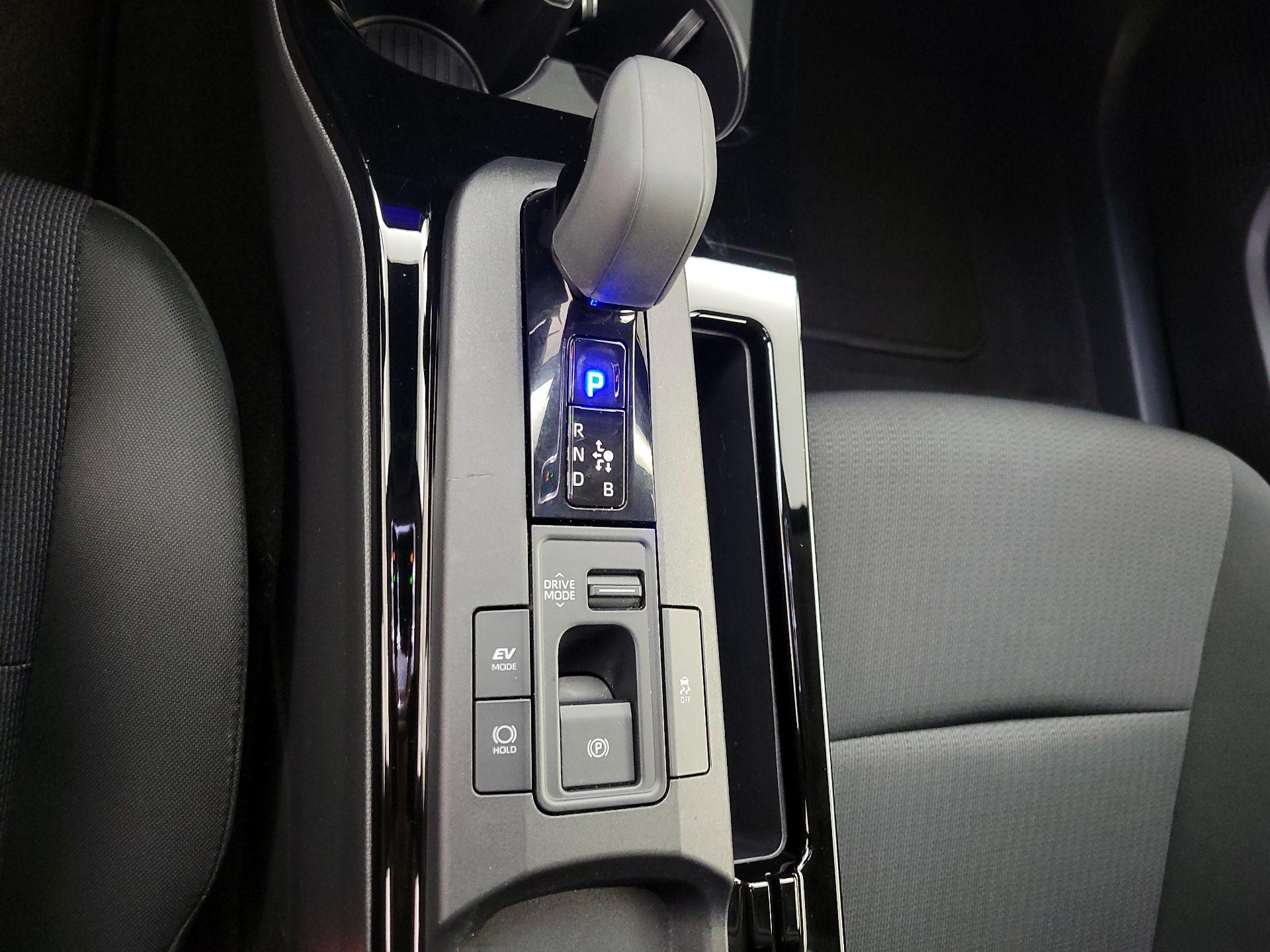 Thumbnail: 2025 Toyota Prius - 17