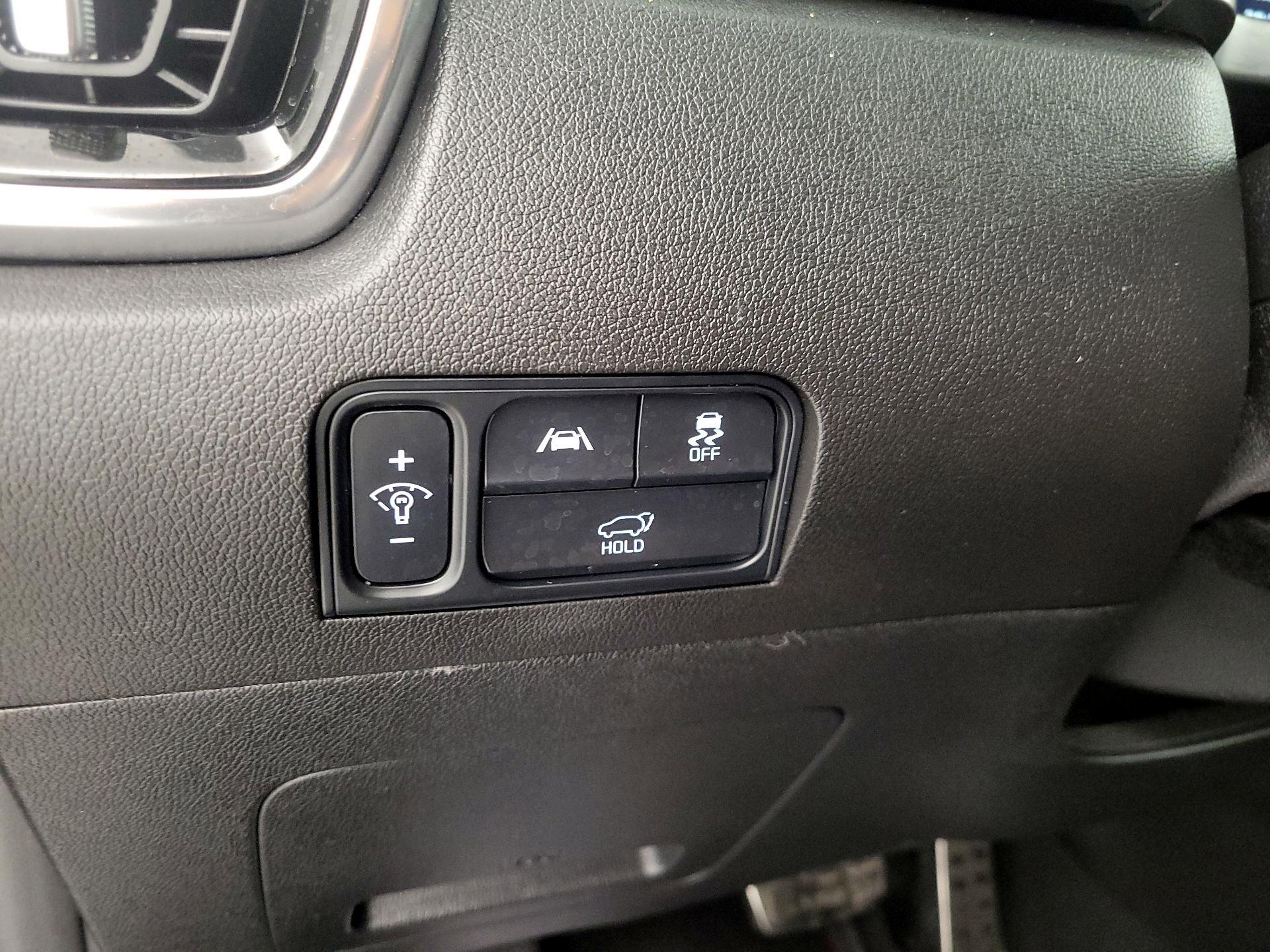 Thumbnail: 2023 Kia Sorento - 13